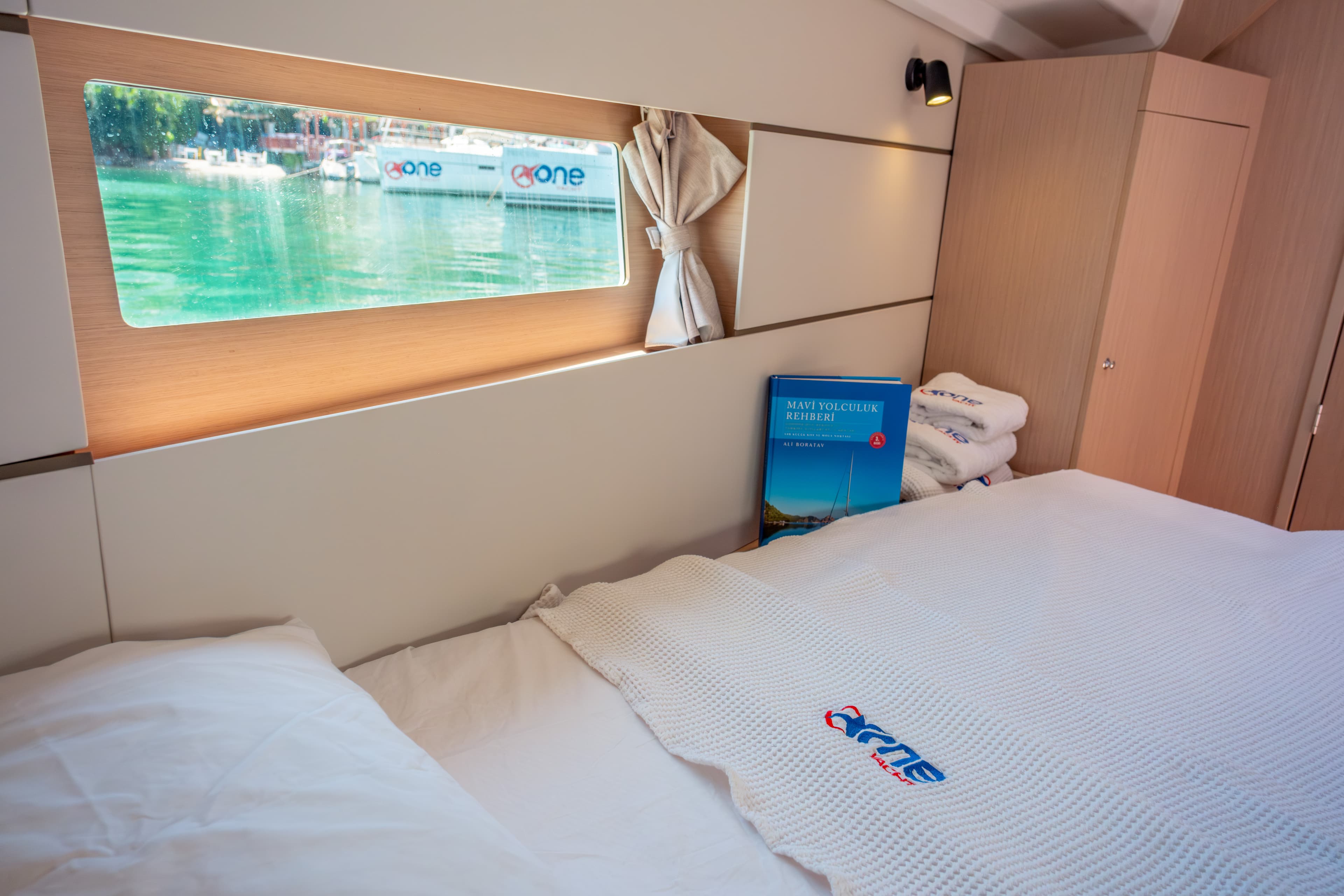 Oceanis 38.1 - photo 8