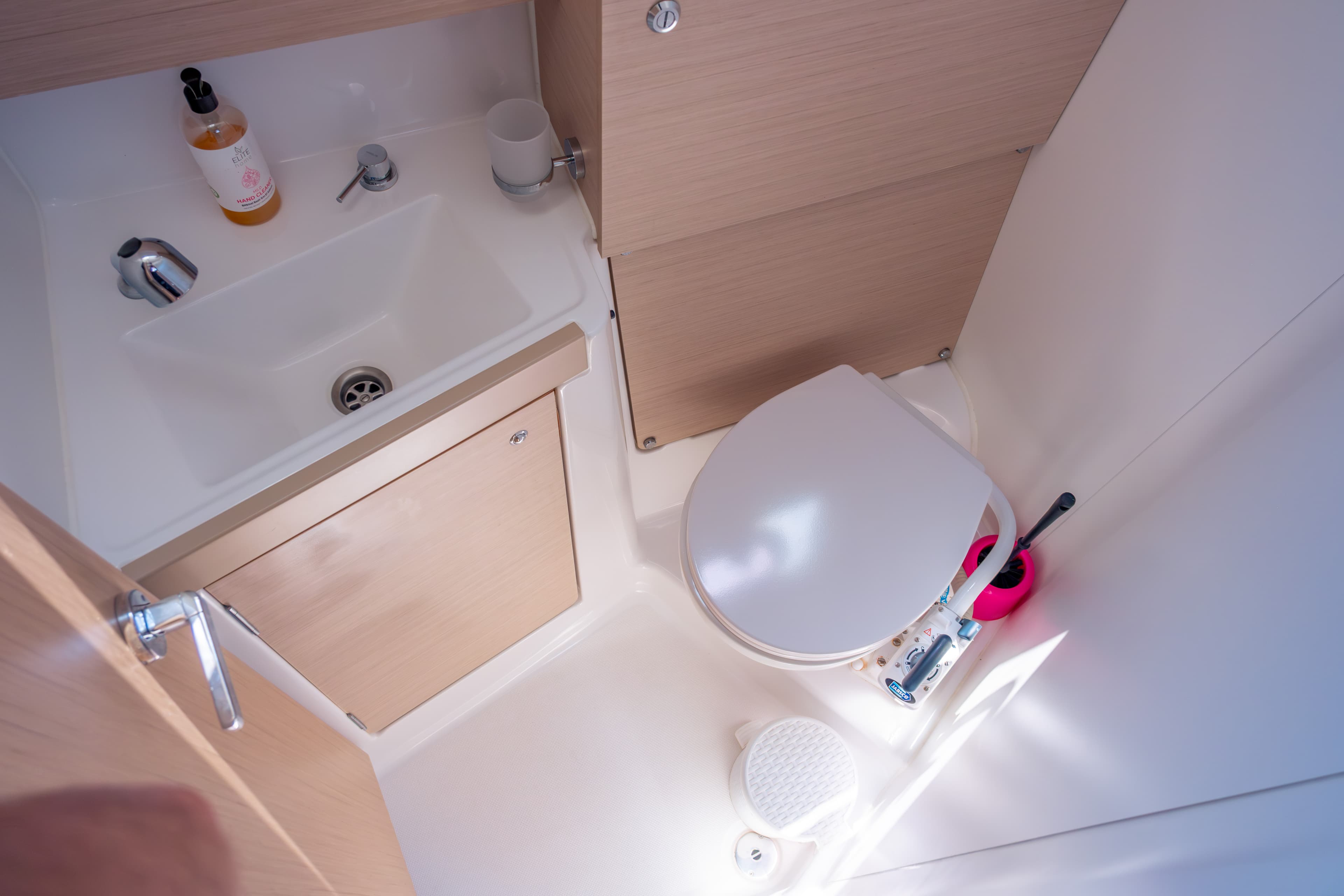 Oceanis 38.1 - photo 5