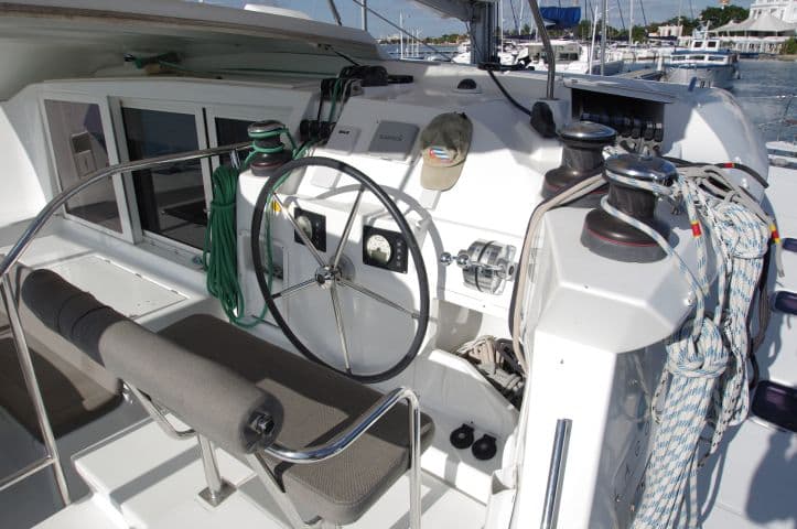 Lagoon 421 - photo 4