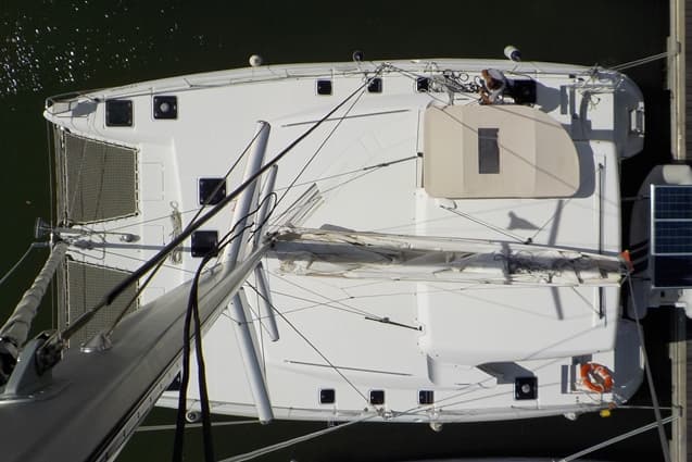 Lagoon 421 - photo 9