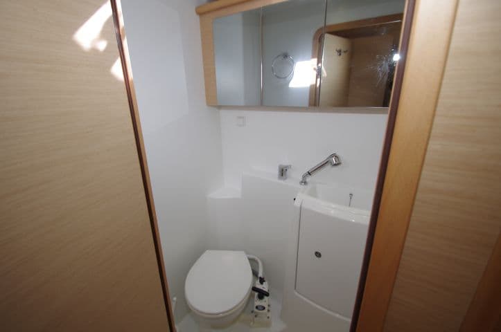 Lagoon 421 - photo 11