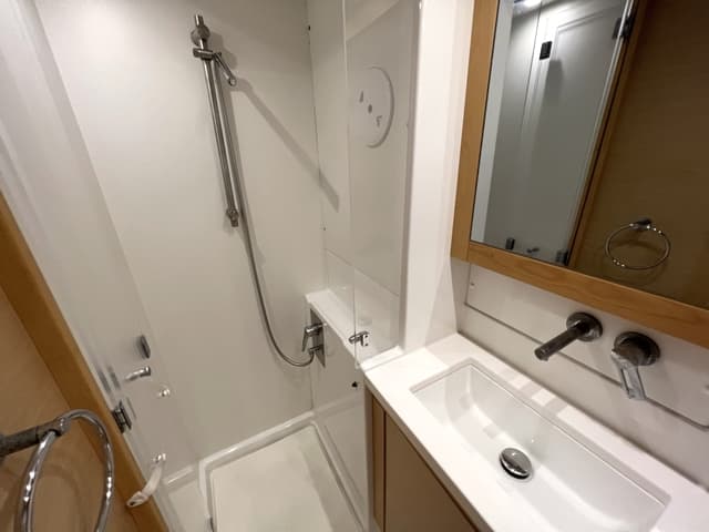 Lagoon 450 Fly - photo 5