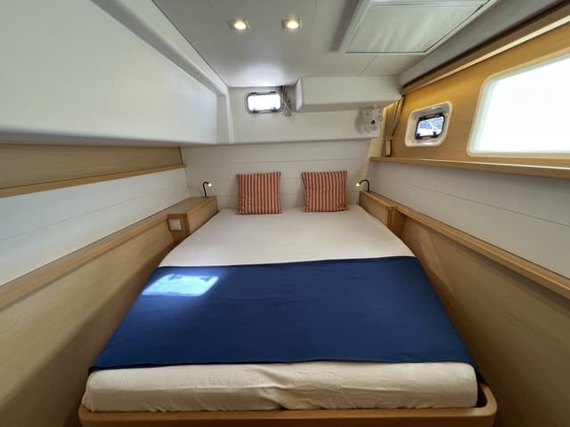 Lagoon 450 Fly - photo 9