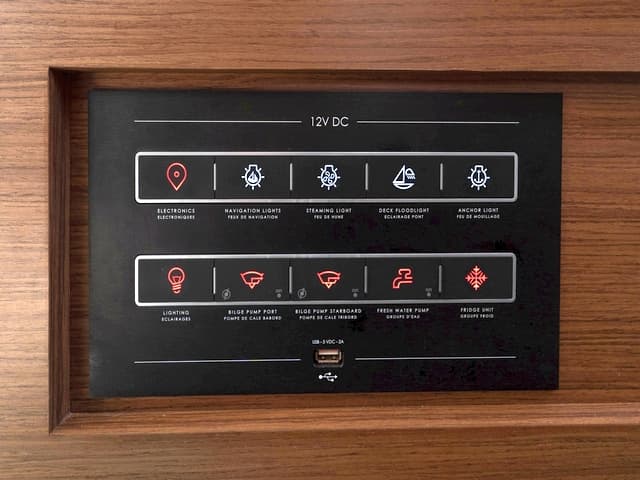 Lagoon 46  - photo 8