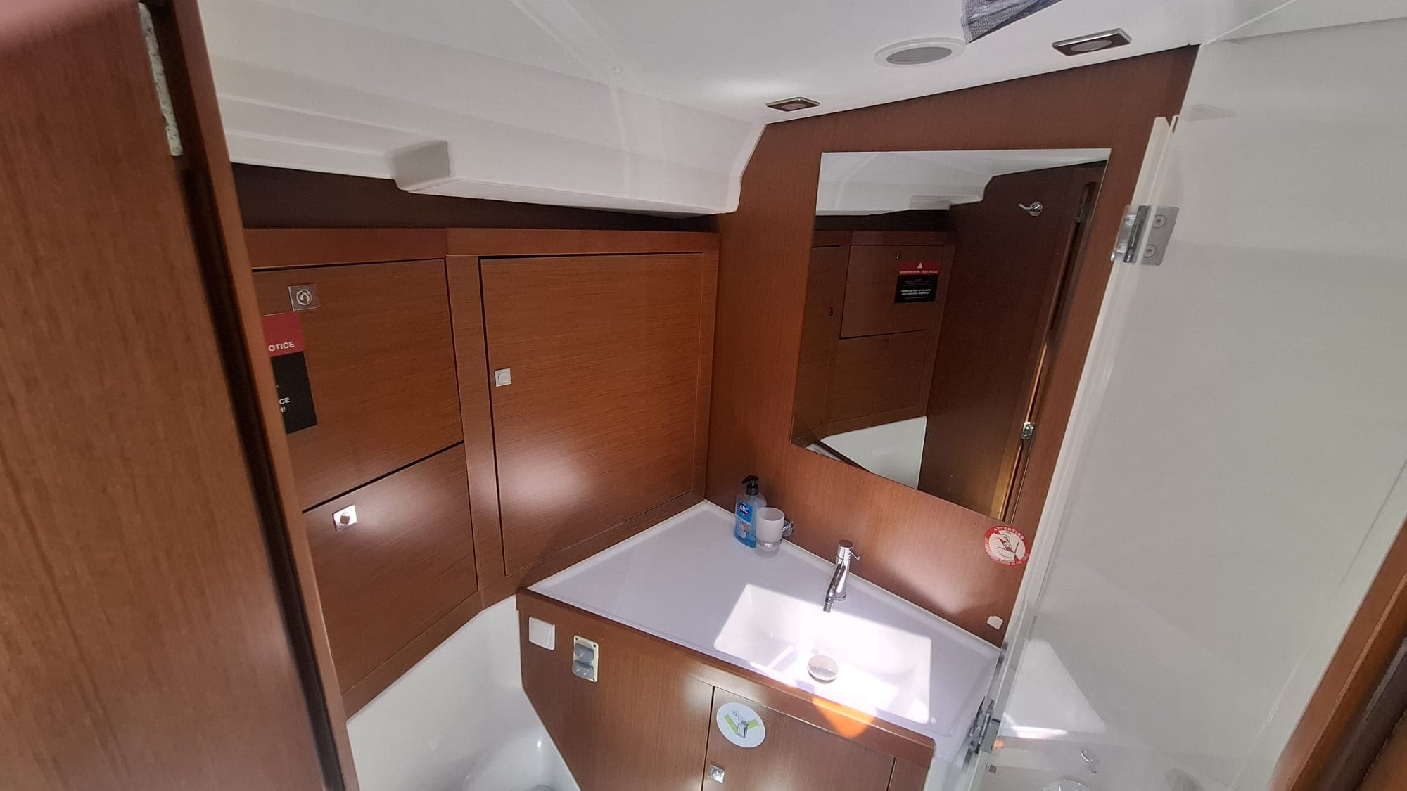 Oceanis 45 - photo 12