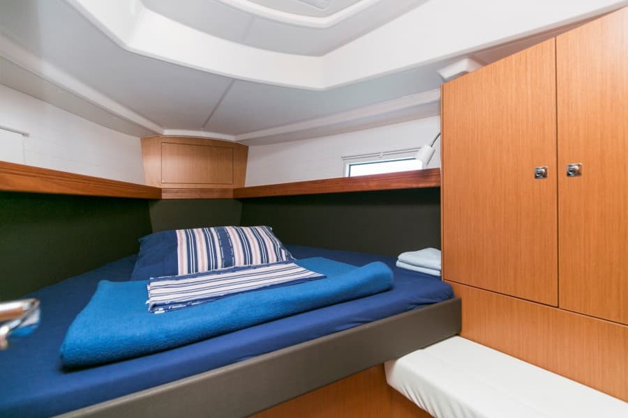 Bavaria Cruiser 37 - photo 17