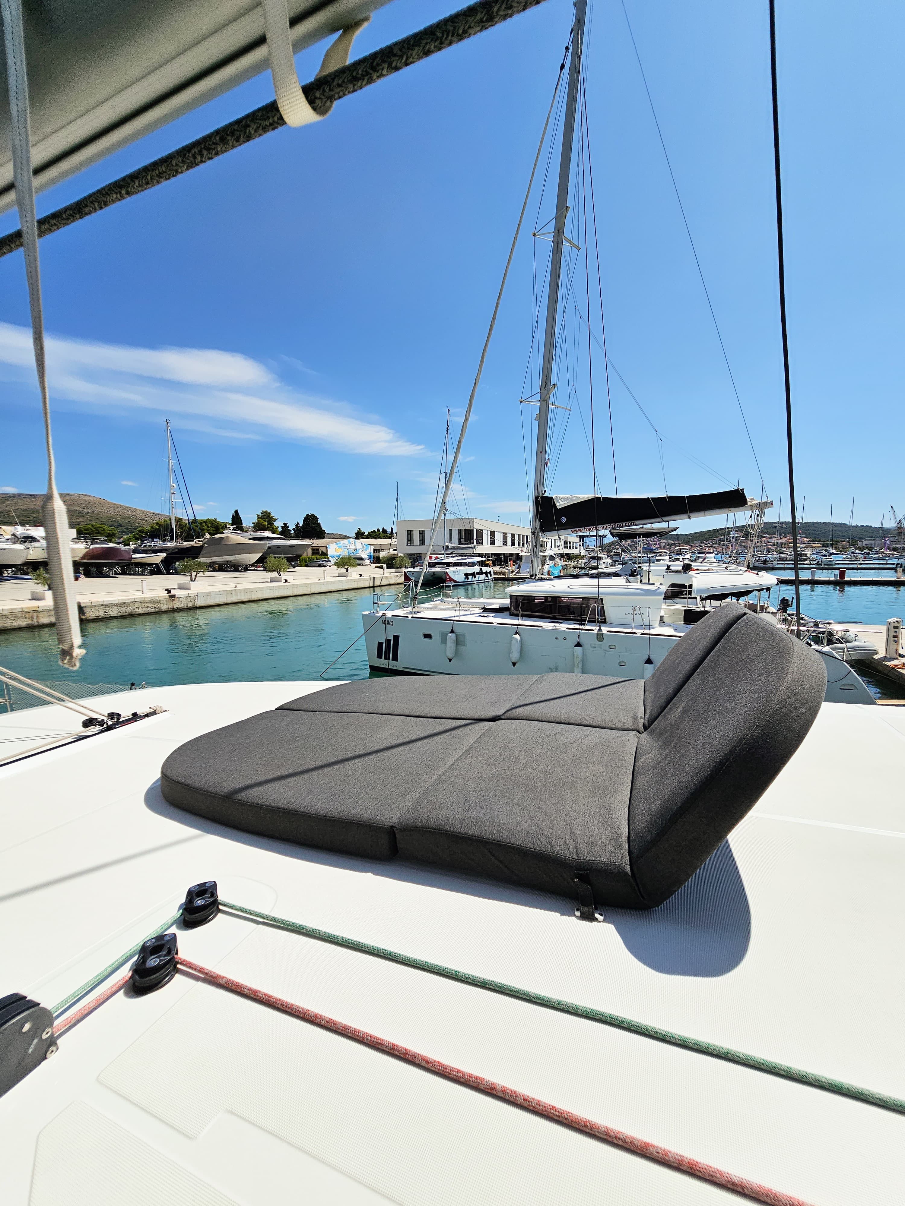 Lagoon 42 - photo 10