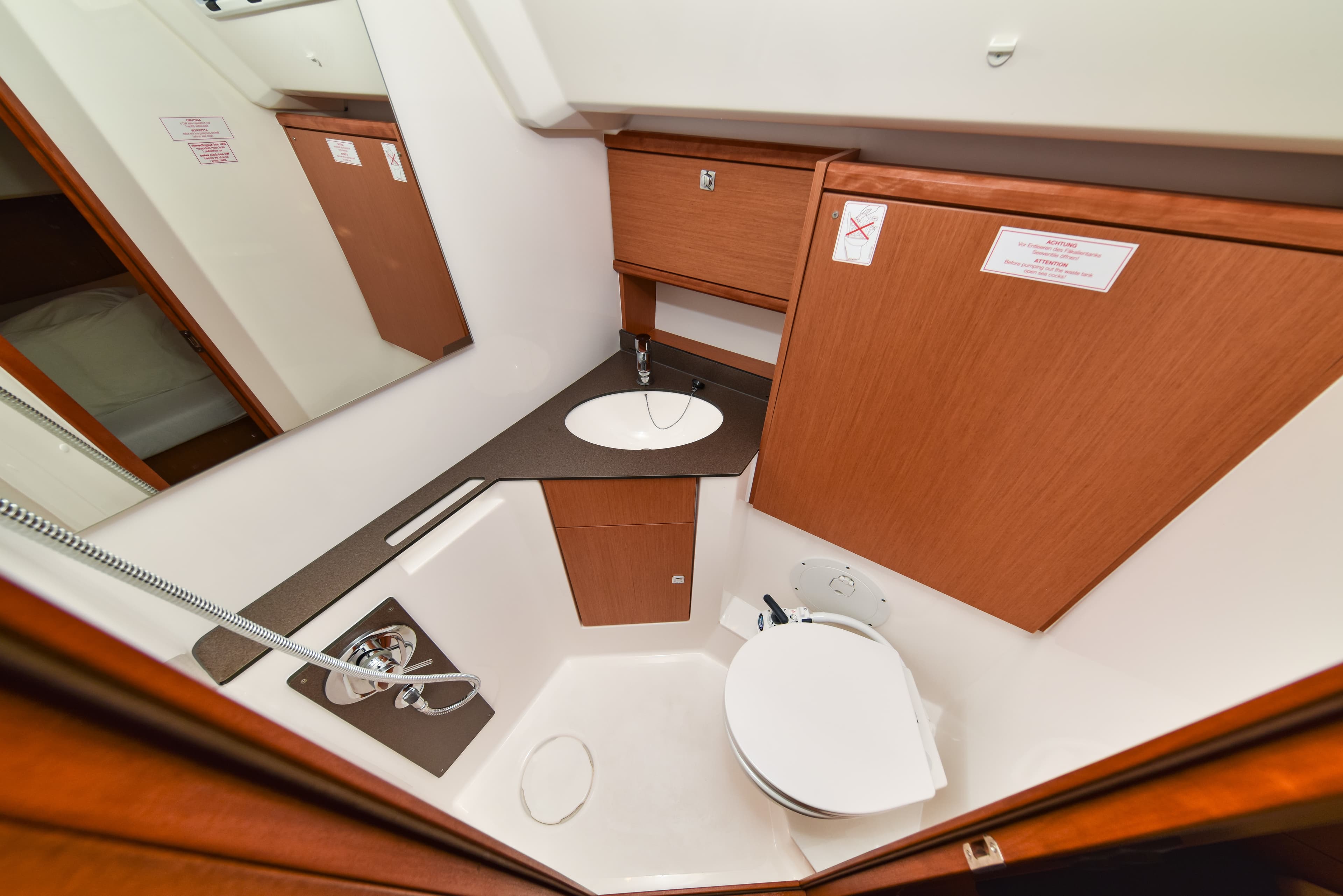 Bavaria Cruiser 46 - photo 18