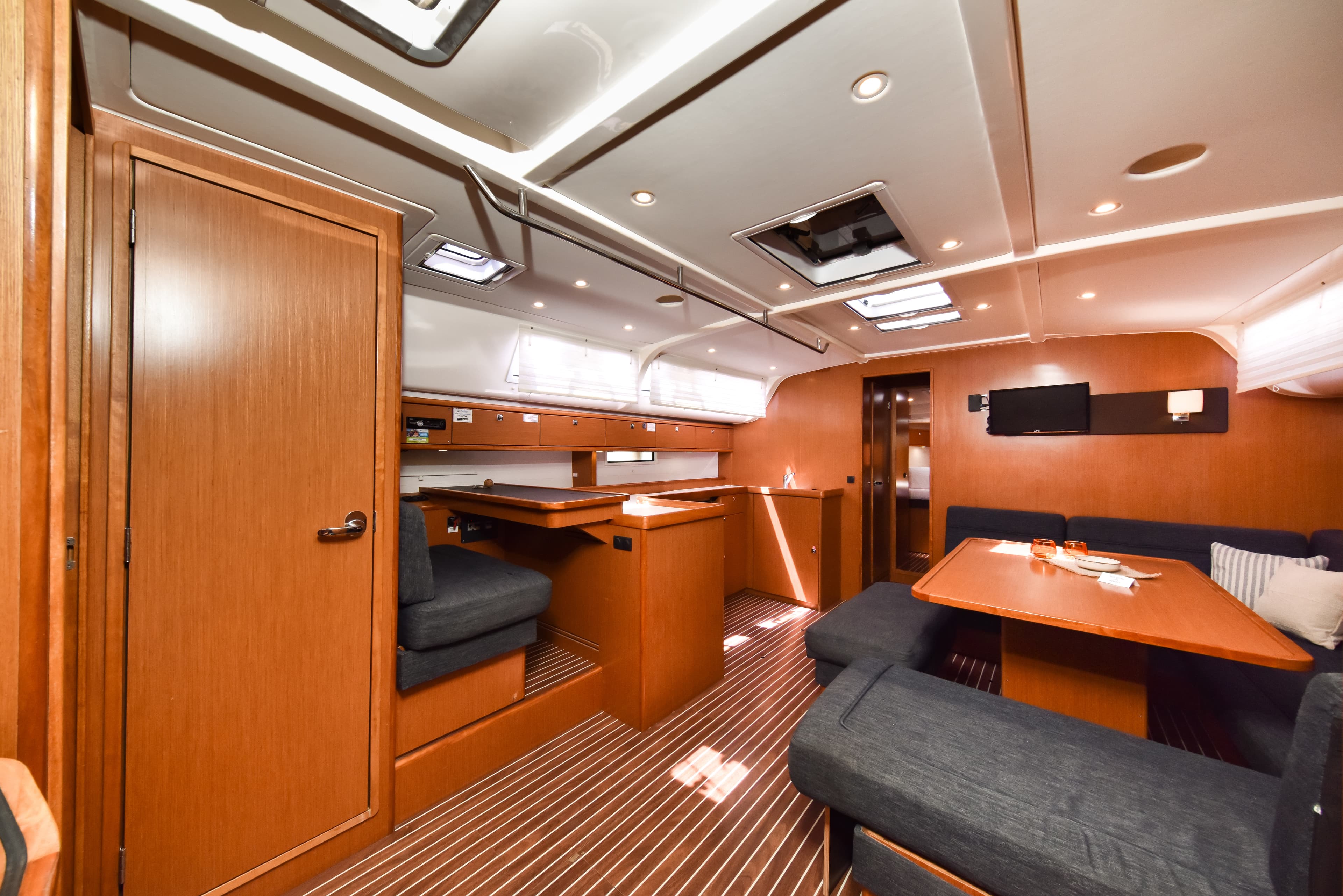 Bavaria Cruiser 51 - photo 8