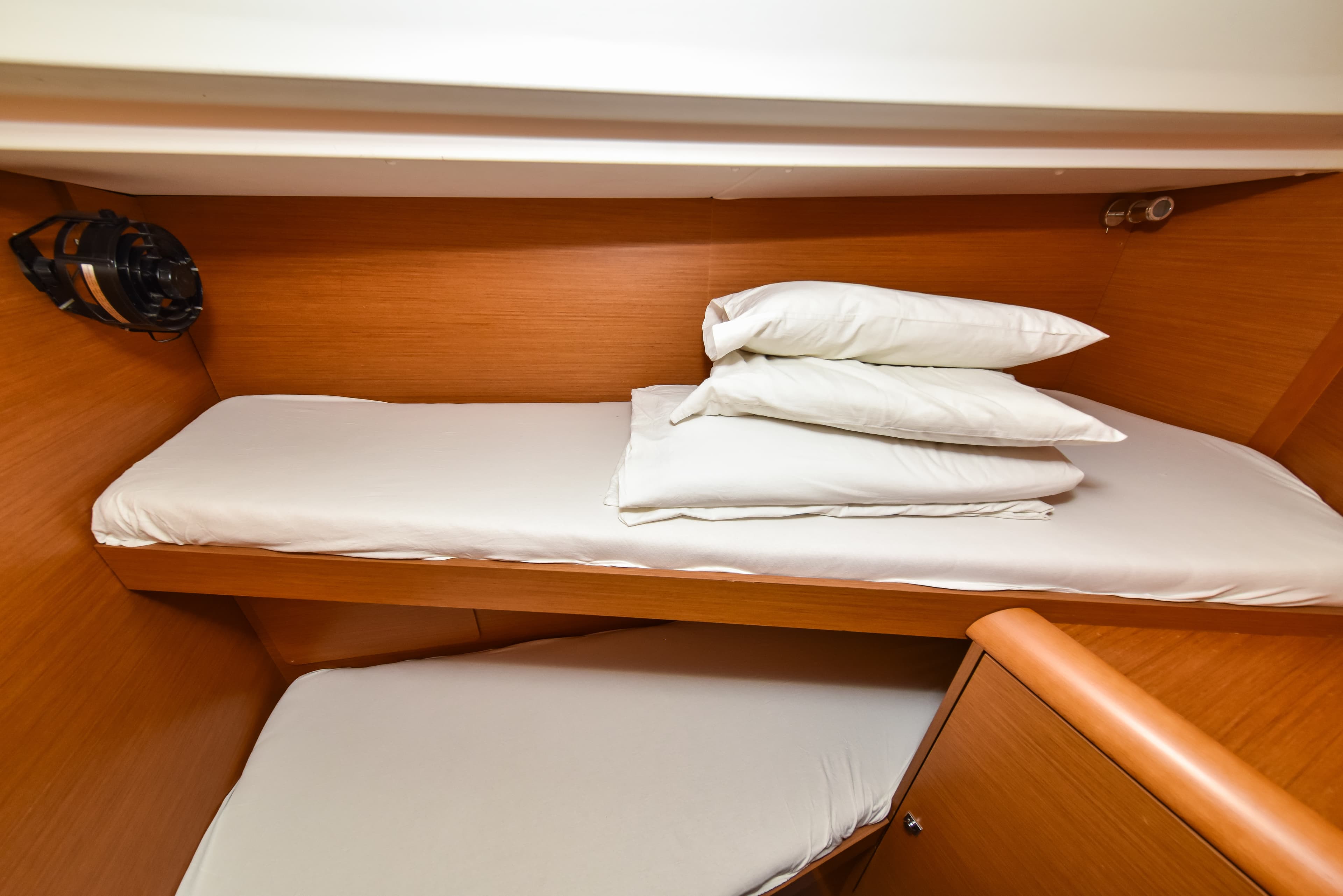 Sun Odyssey 449 - photo 4