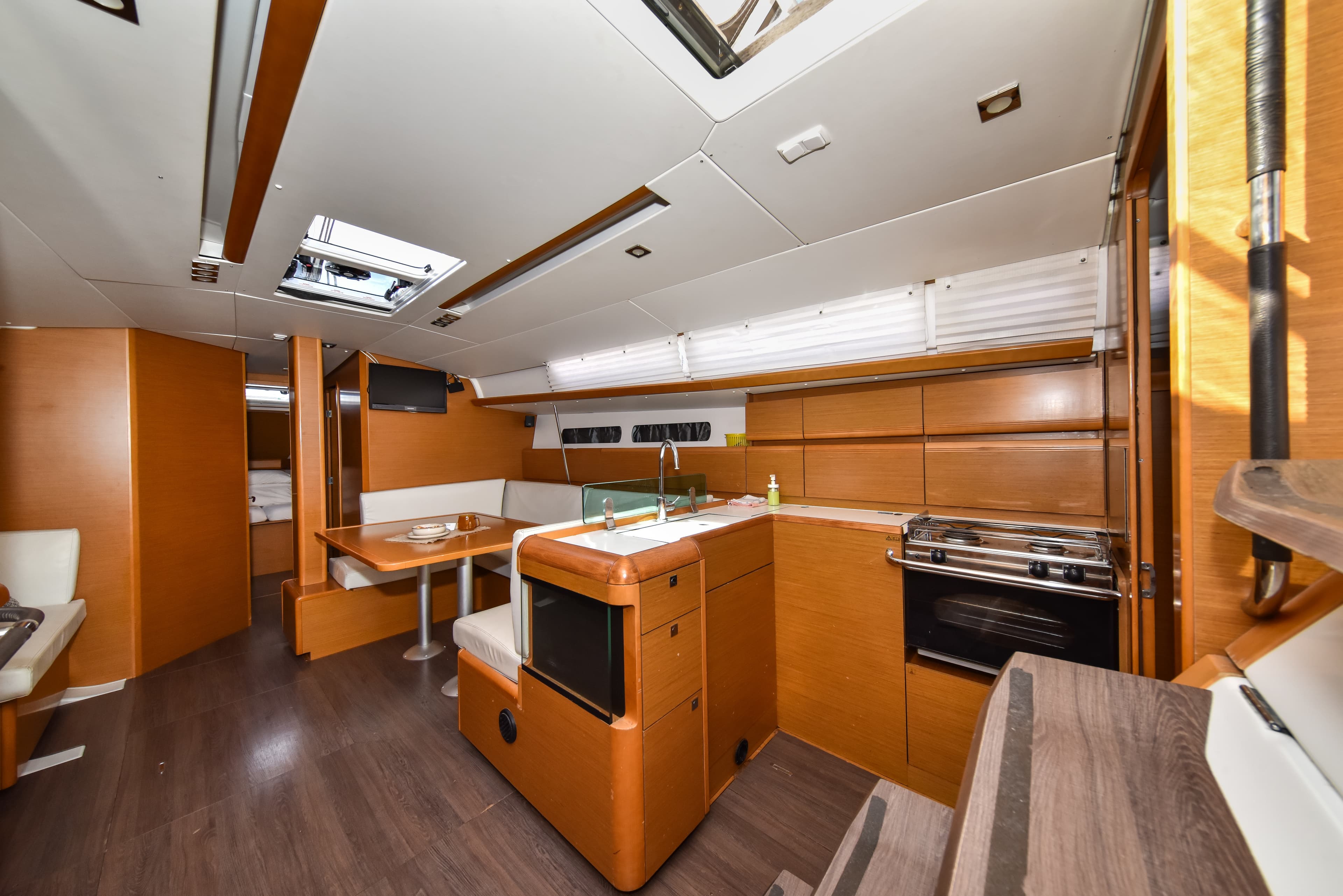 Sun Odyssey 449 - photo 7