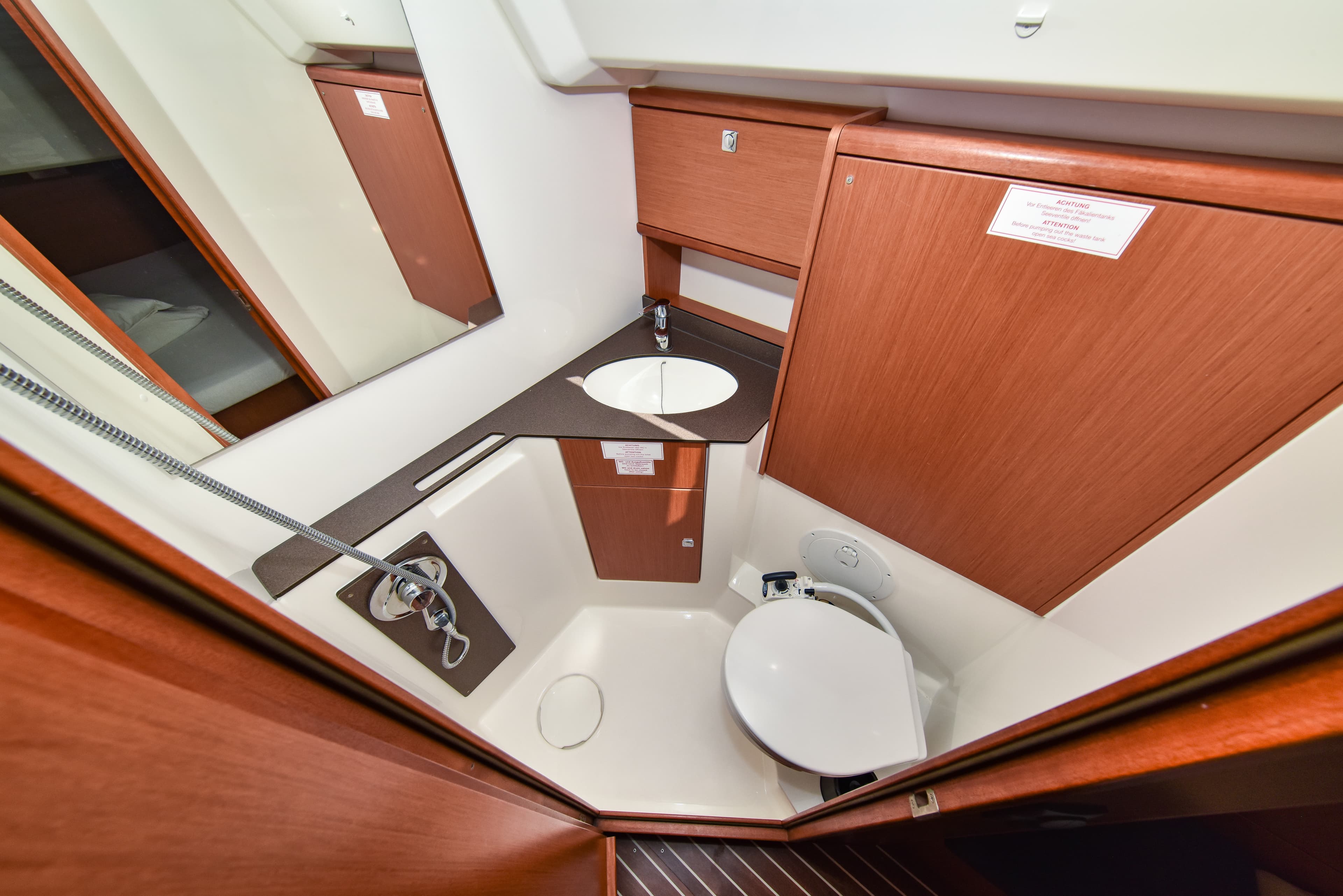 Bavaria Cruiser 46 - photo 37