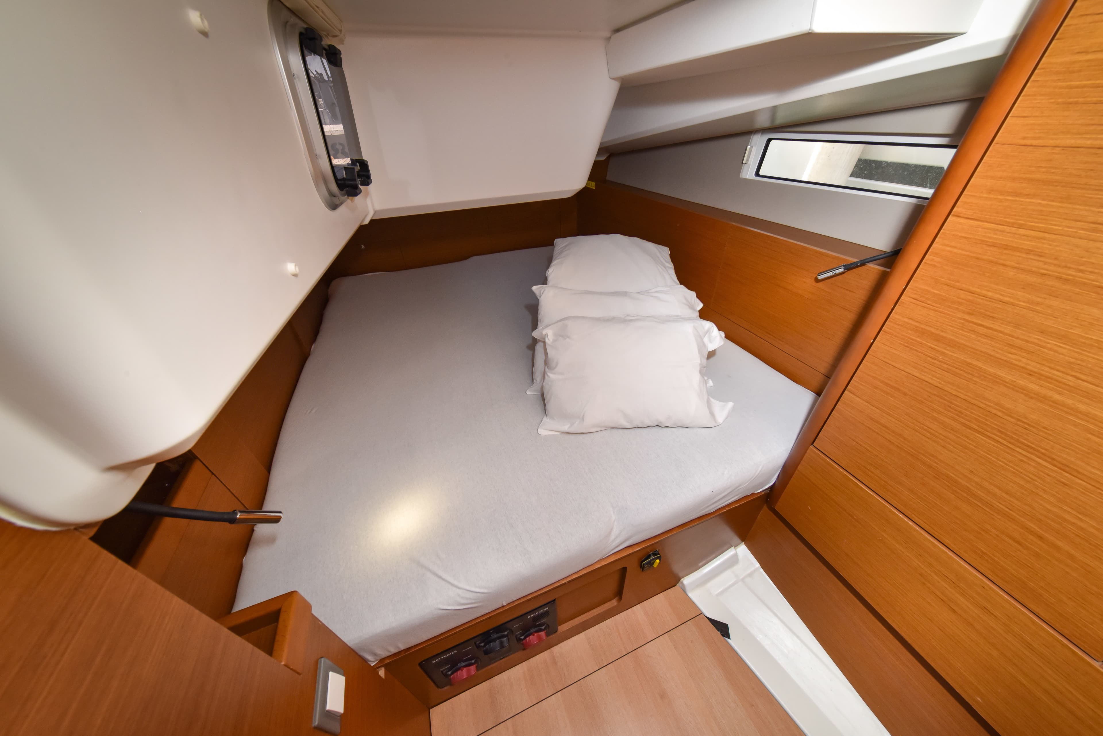 Sun Odyssey 490 - photo 24