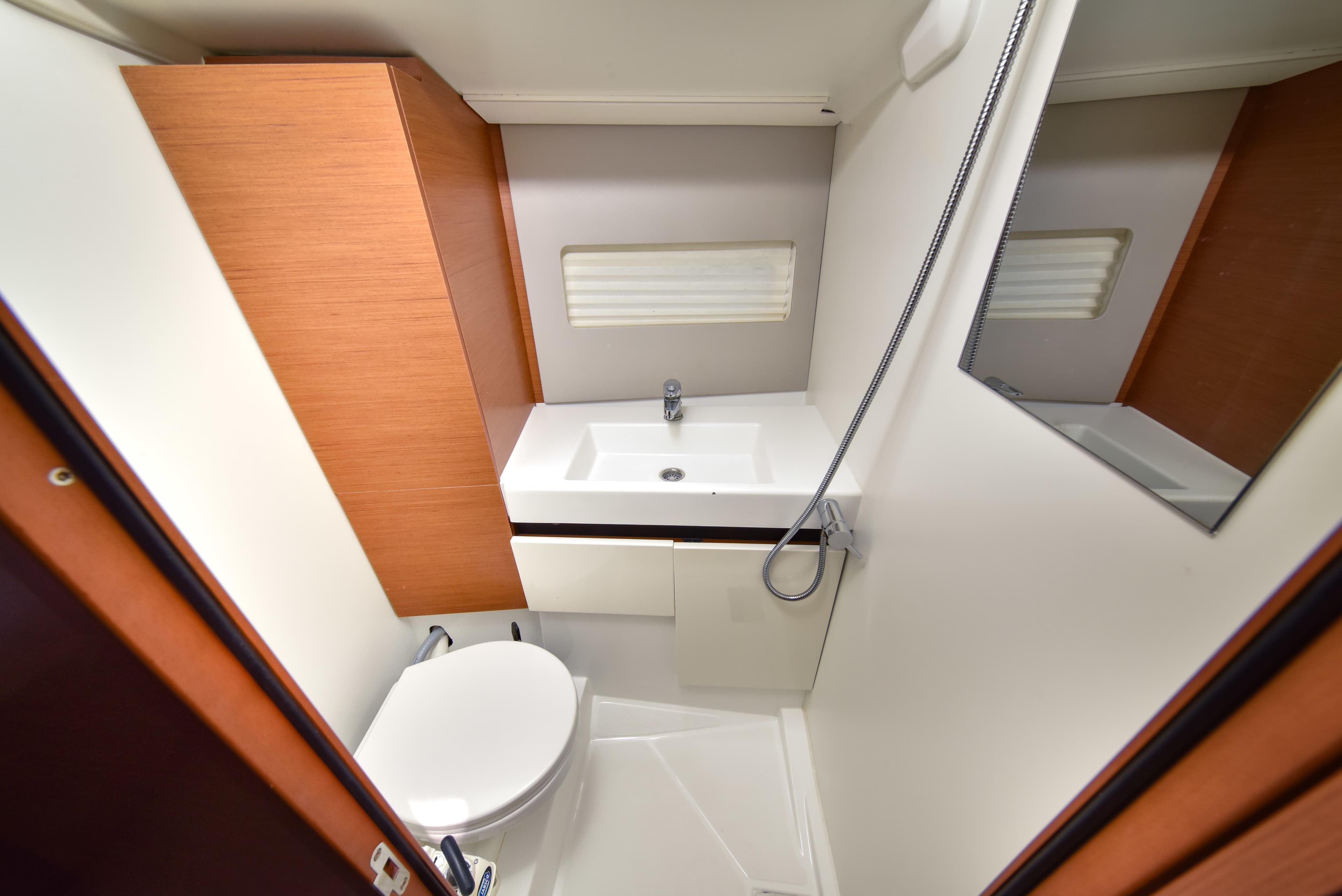 Sun Odyssey 490 - photo 8