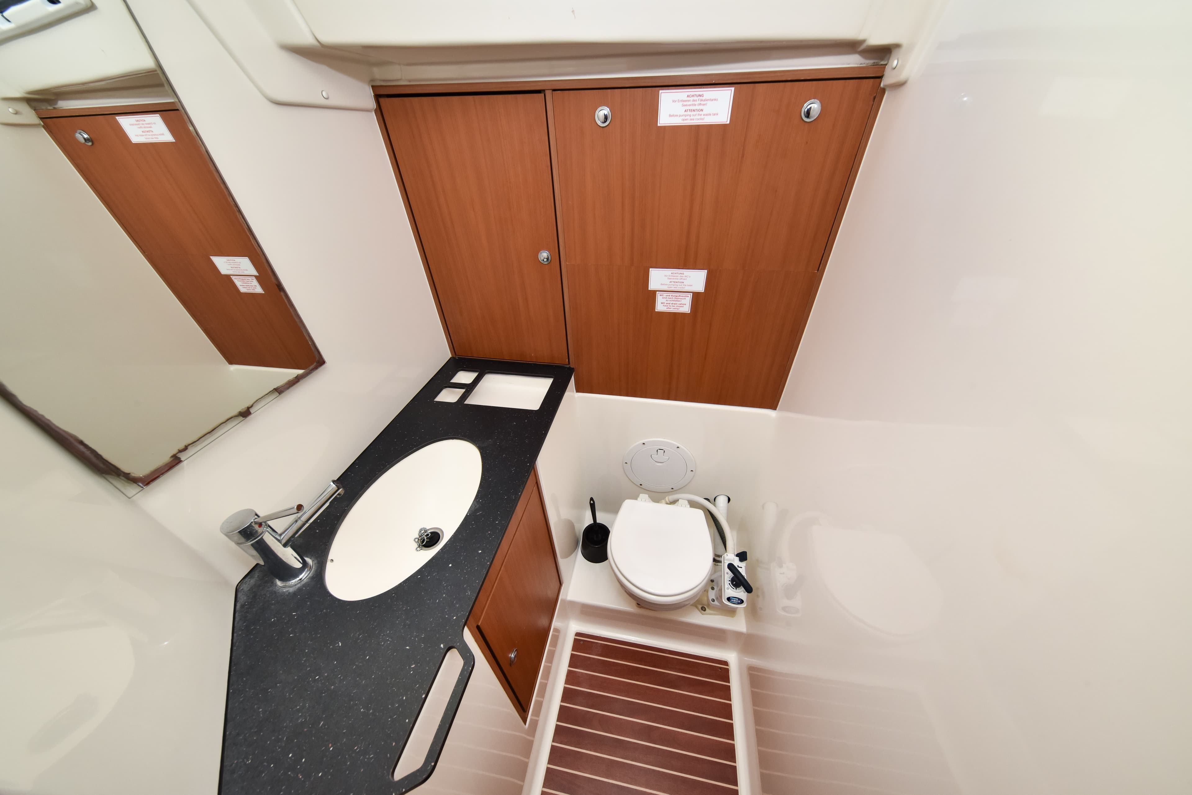 Bavaria Cruiser 45 - photo 41