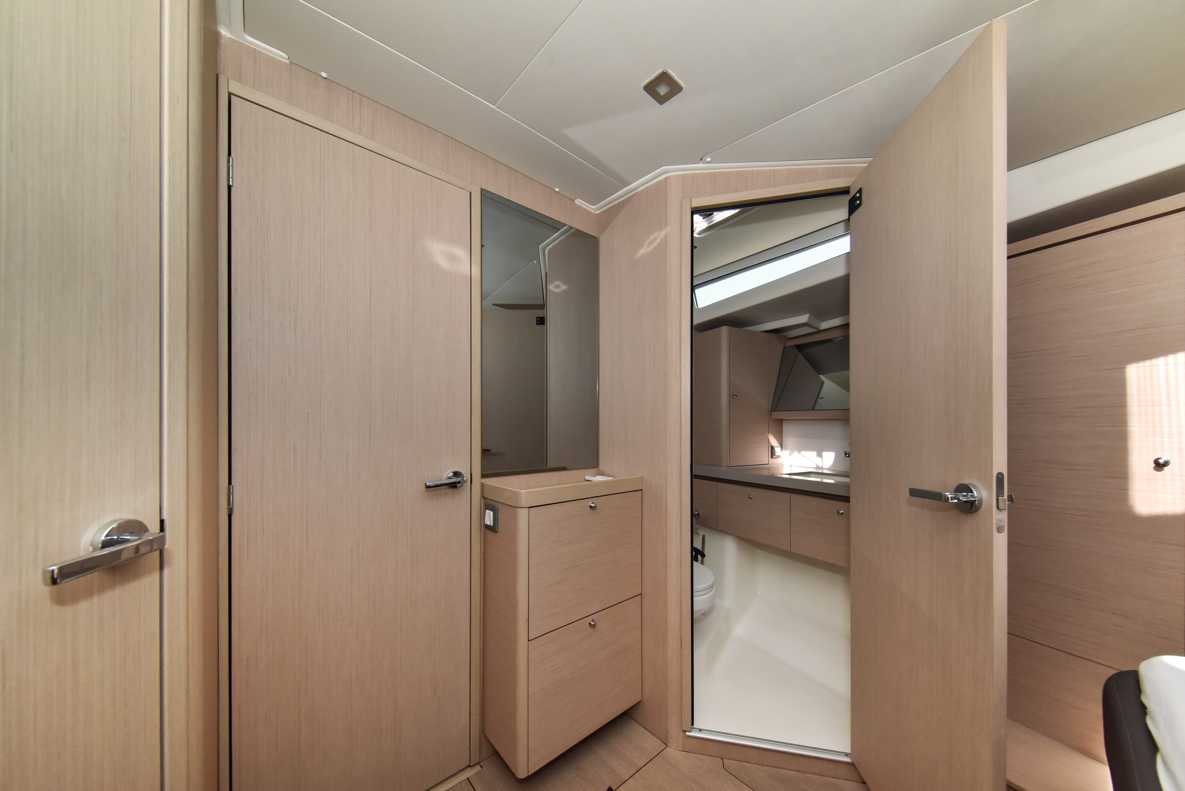 Oceanis 51.1 - photo 44