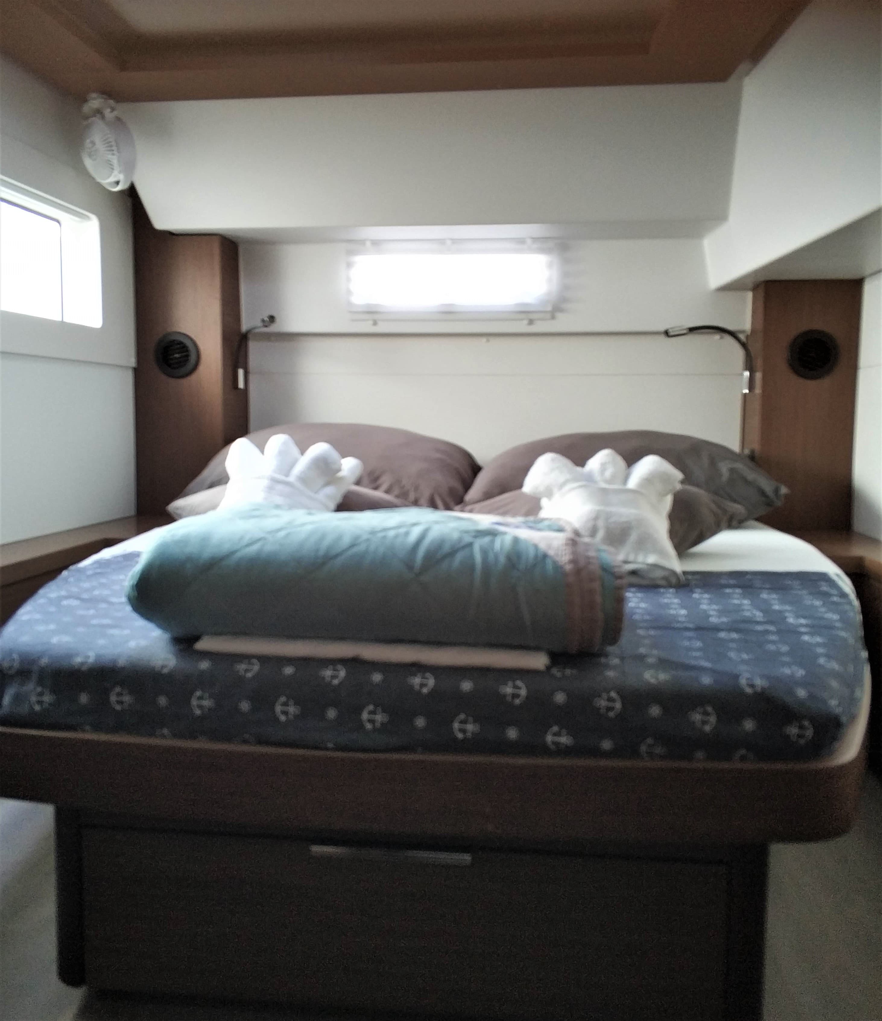 Lagoon 46  - photo 10