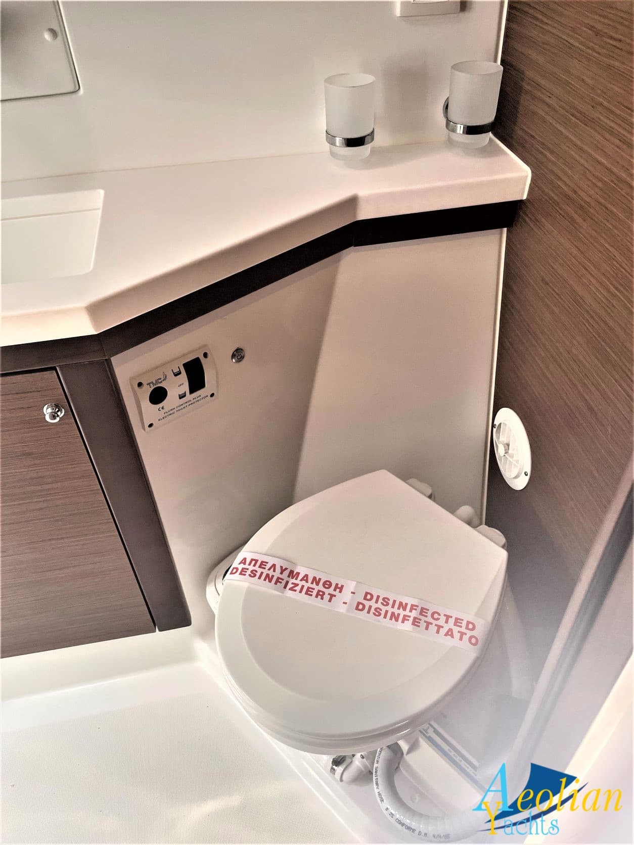 Lagoon 450 Fly - photo 10