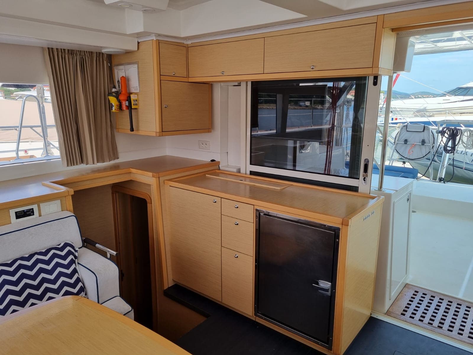 Lagoon 450 Sport - photo 8