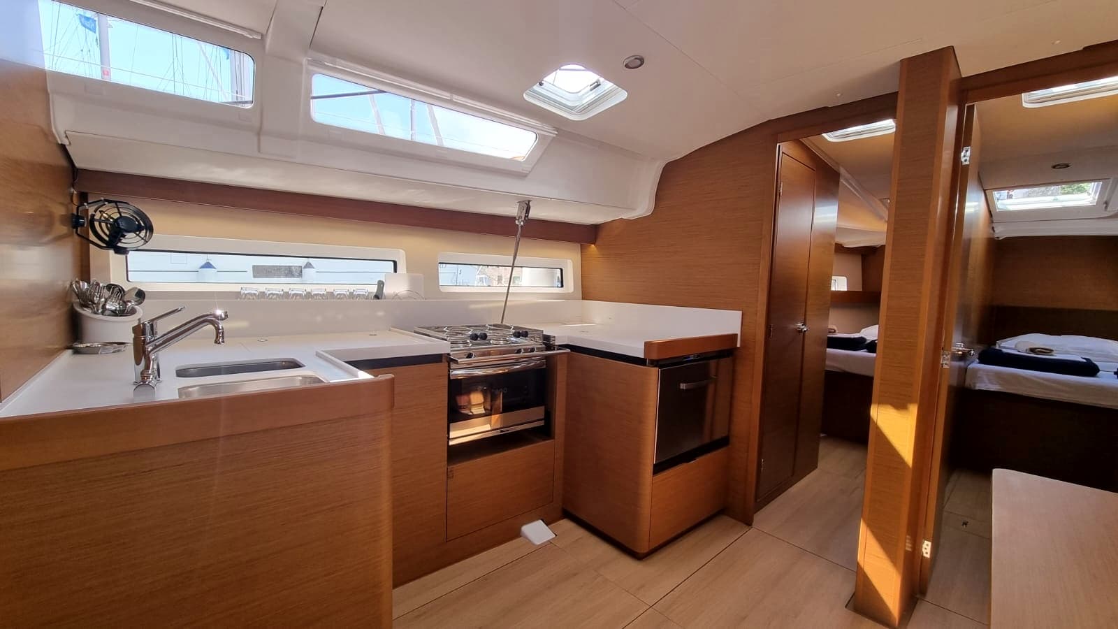 Sun Odyssey 490 - photo 14