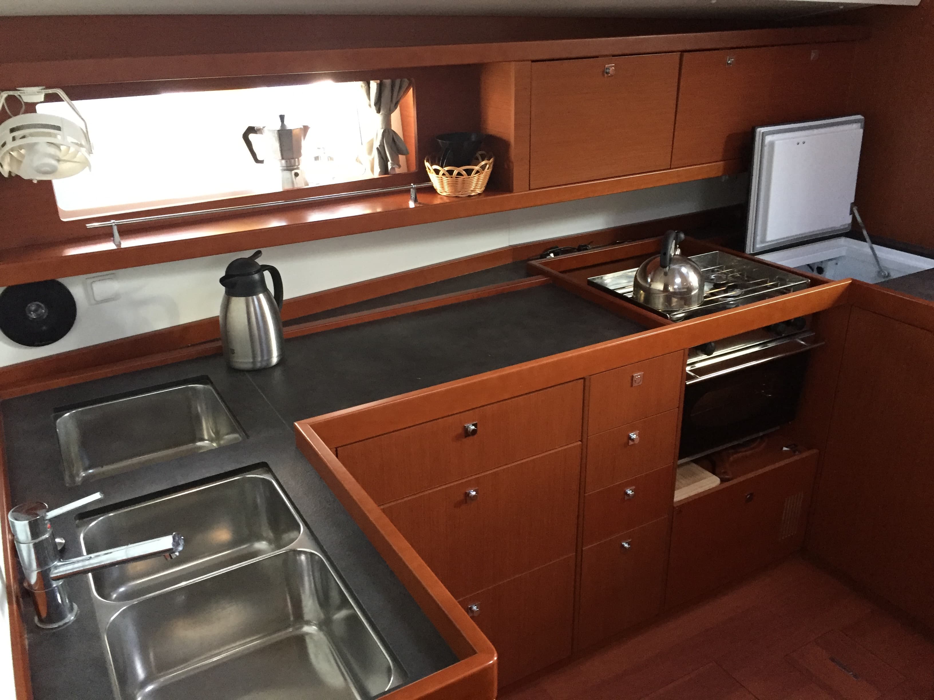 Oceanis 48 - photo 38