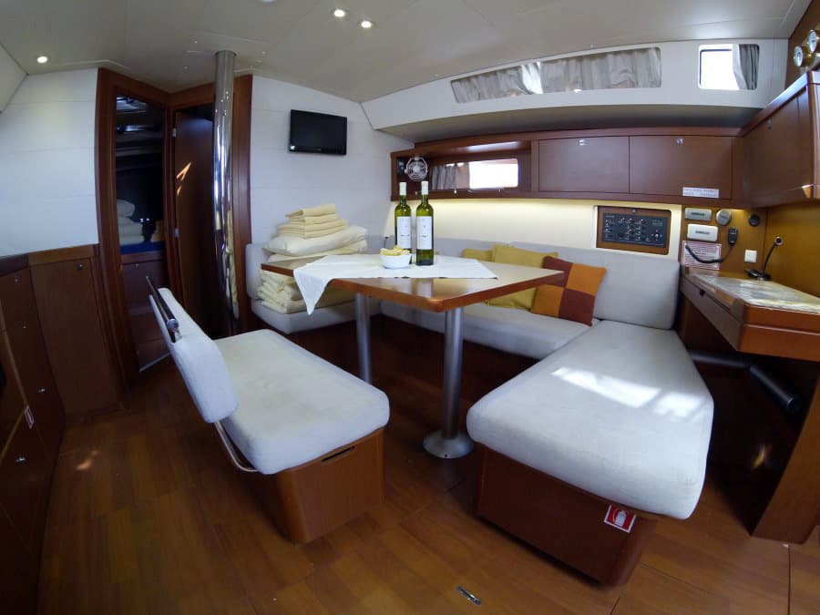 Oceanis 45 - photo 13