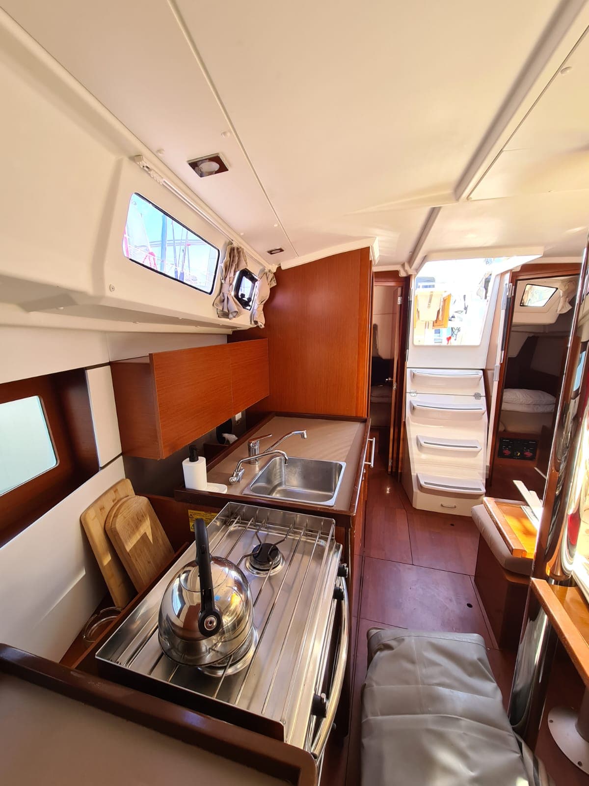 Oceanis 35.1 - photo 16