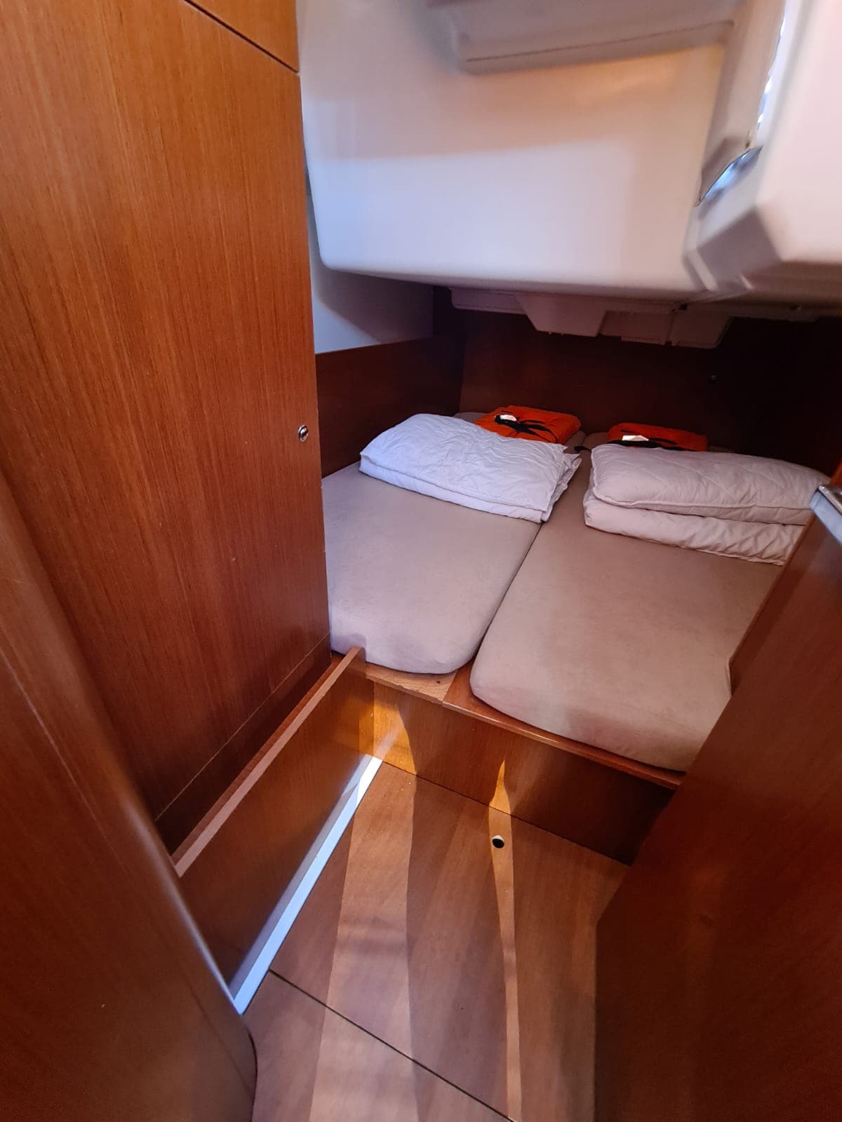 Oceanis 35.1 - photo 13