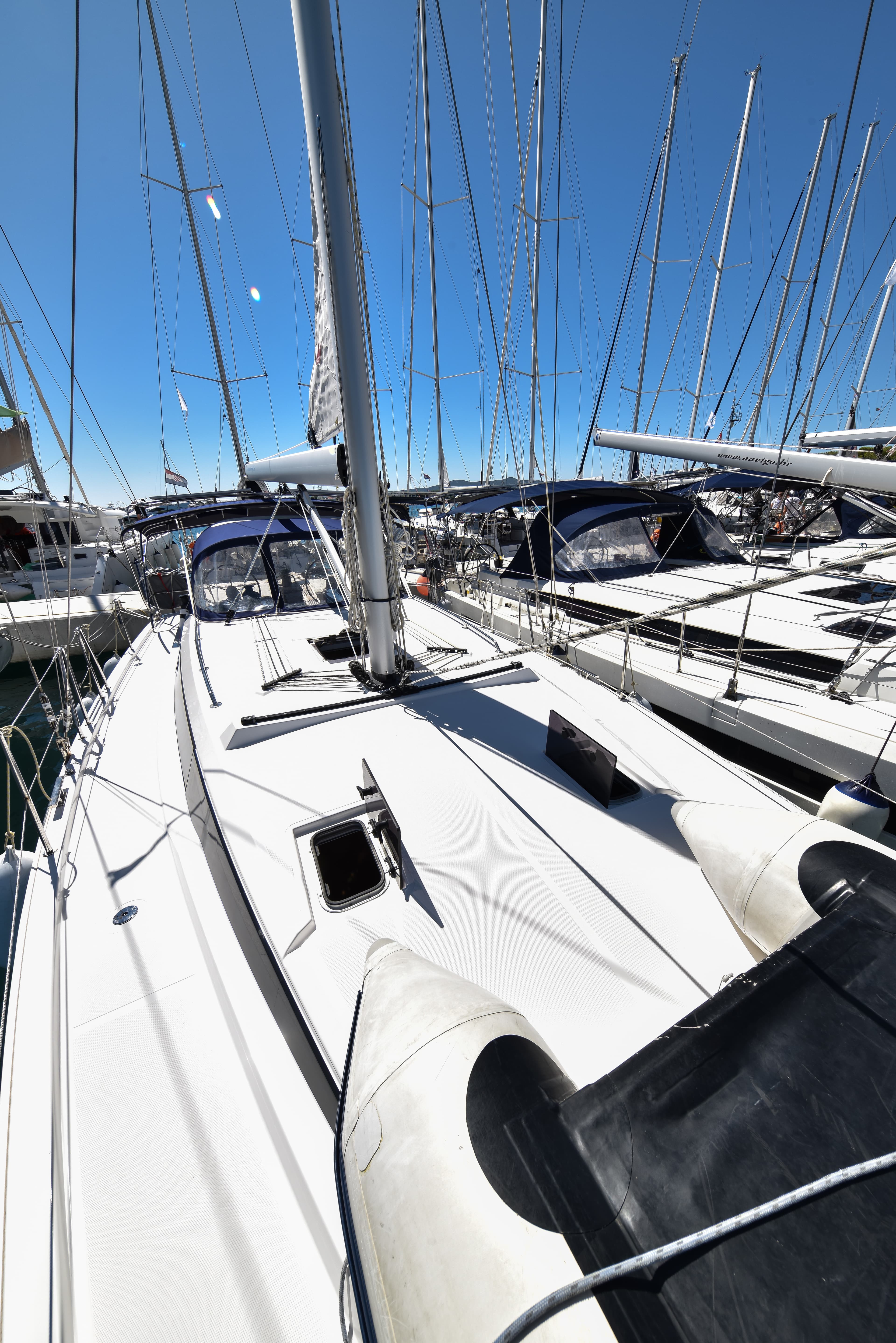 Bavaria C42 - photo 23