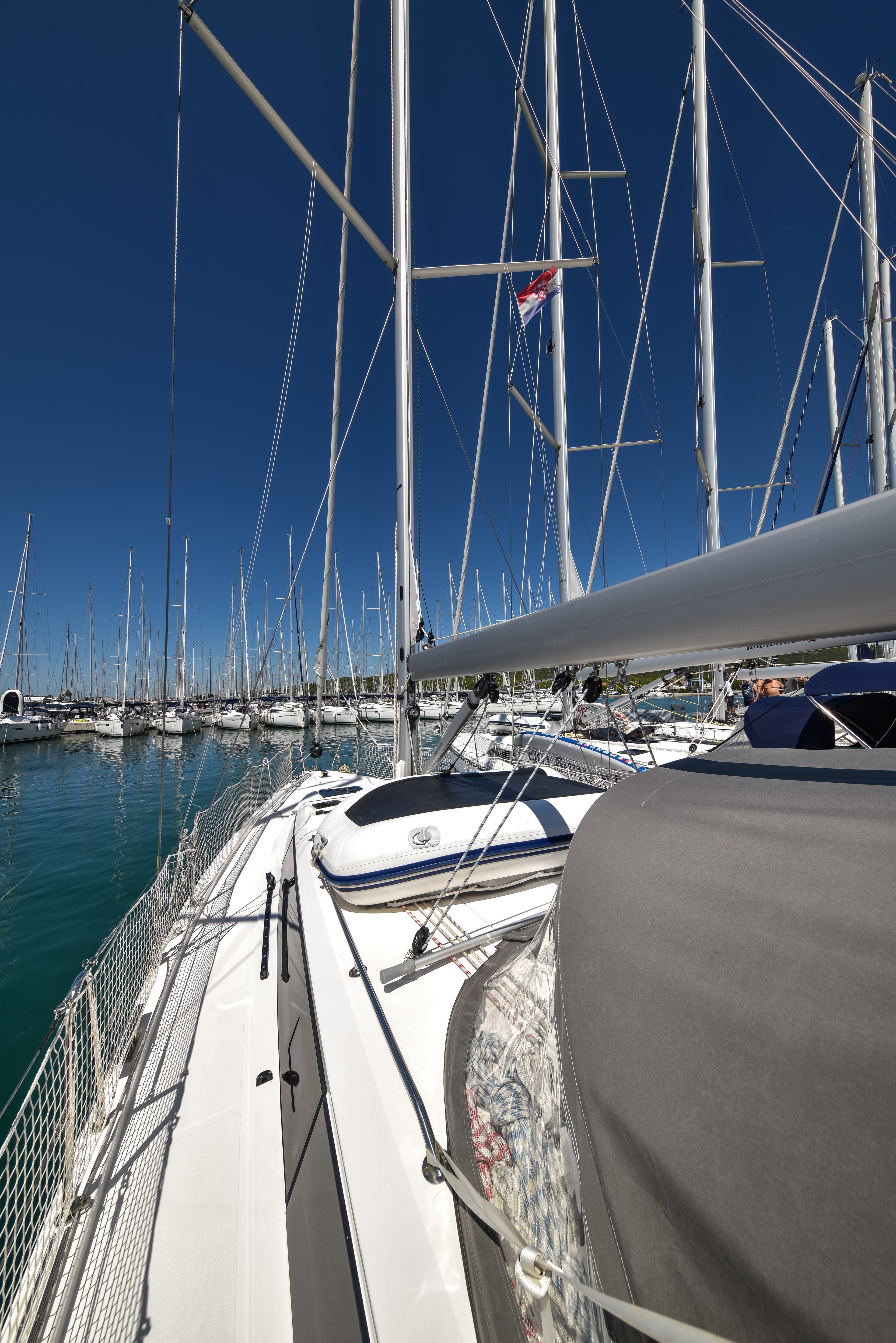 Bavaria C38 - photo 9