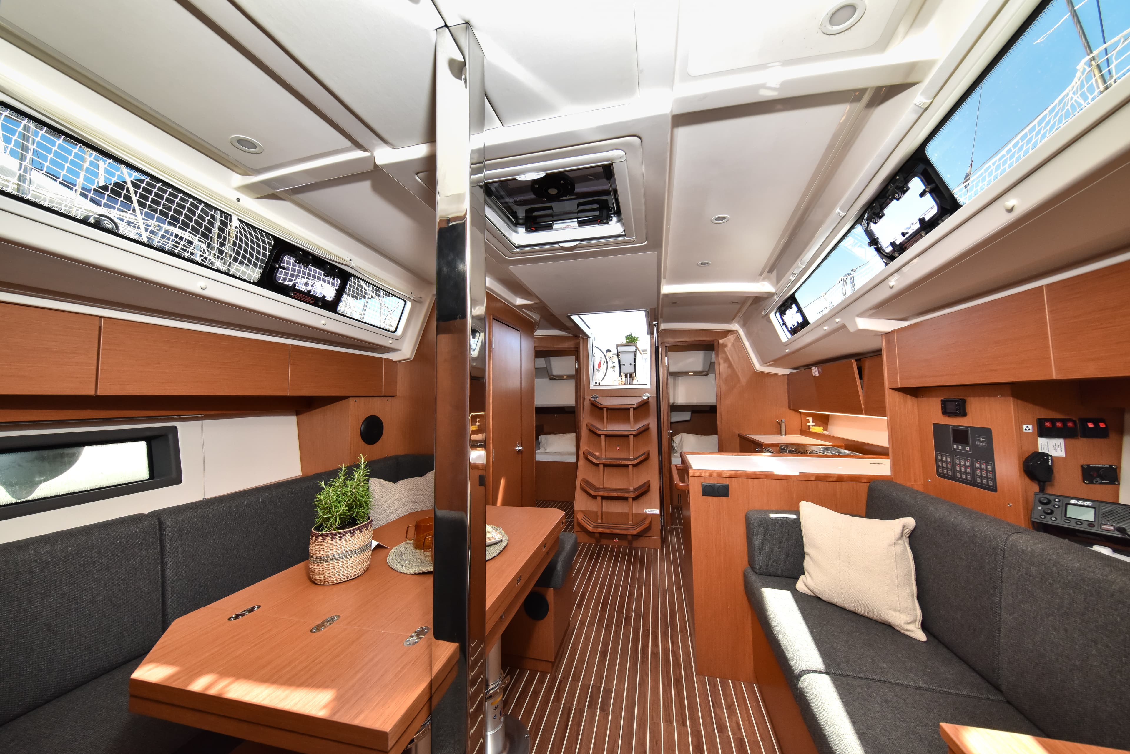 Bavaria C38 - photo 17