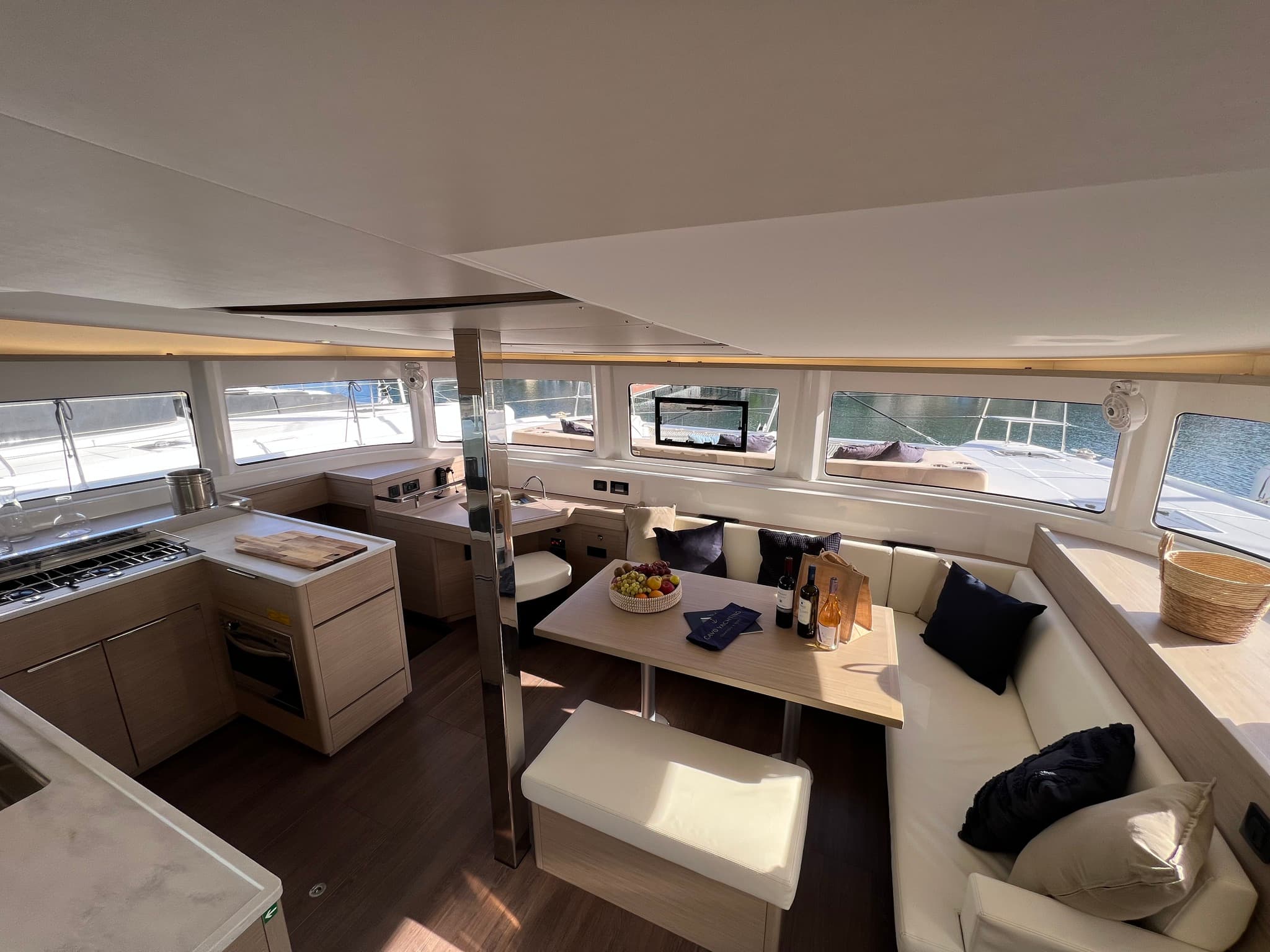 Lagoon 46  - photo 21