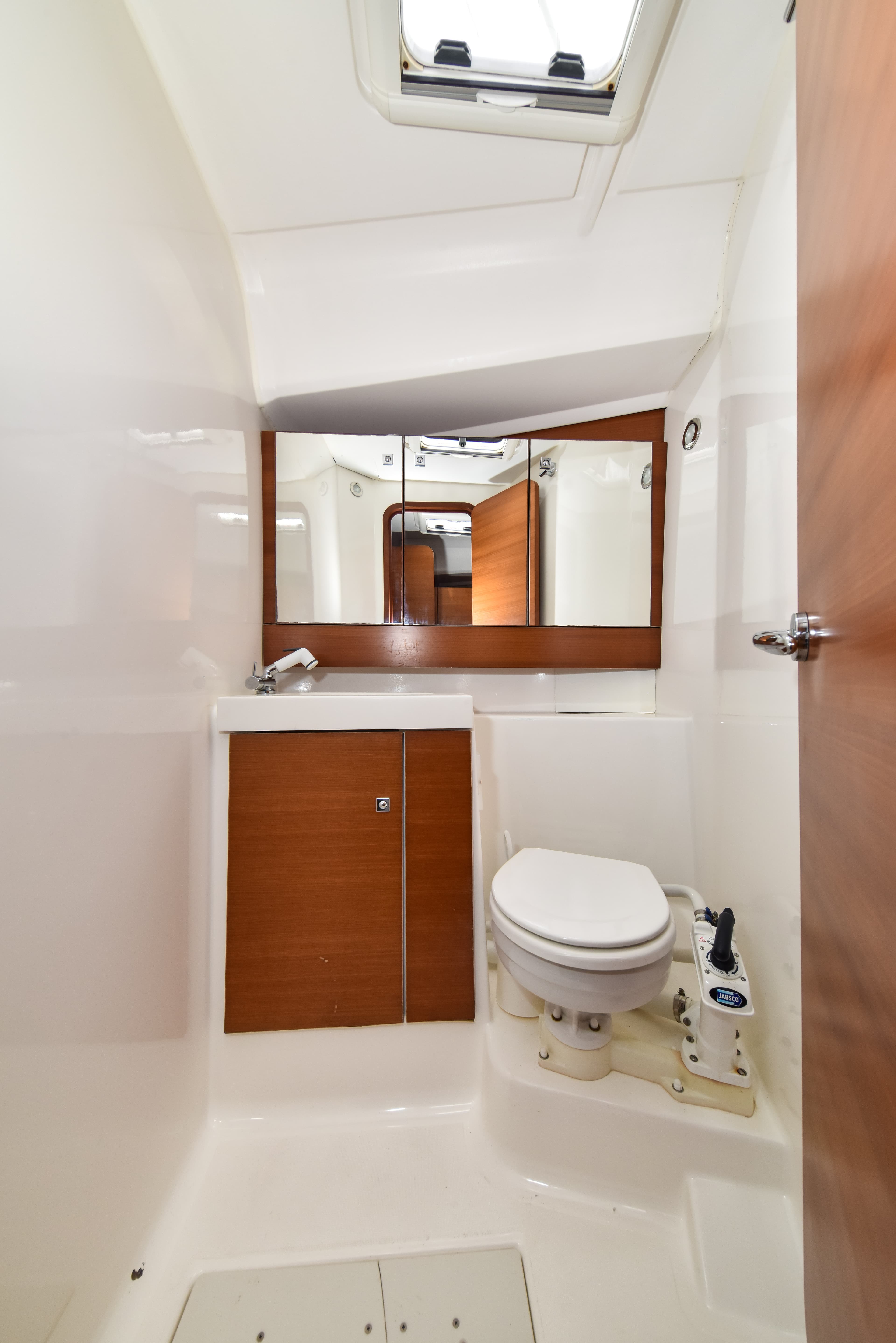 Dufour 410 Grand Large - photo 24