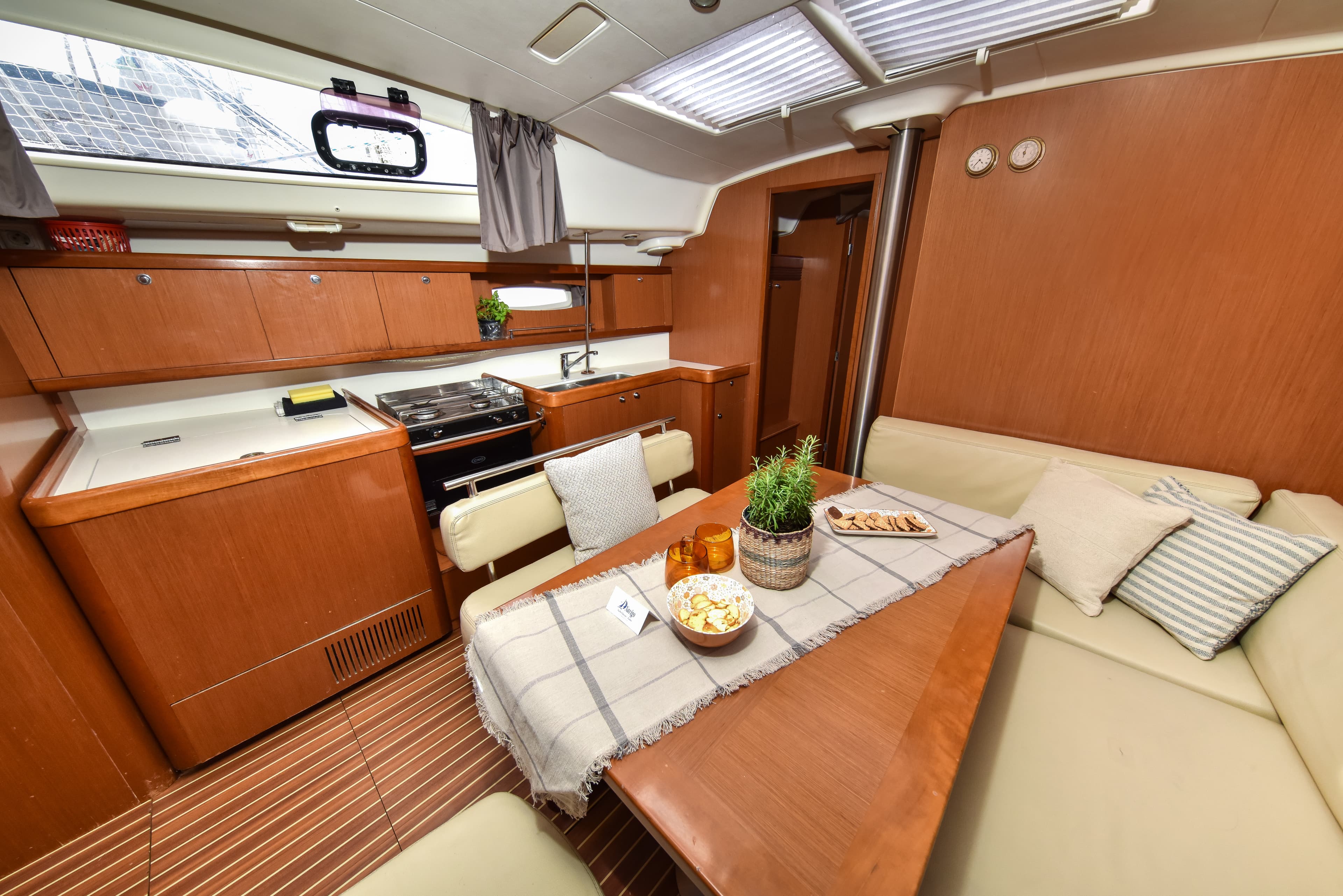 Oceanis 43 - photo 35