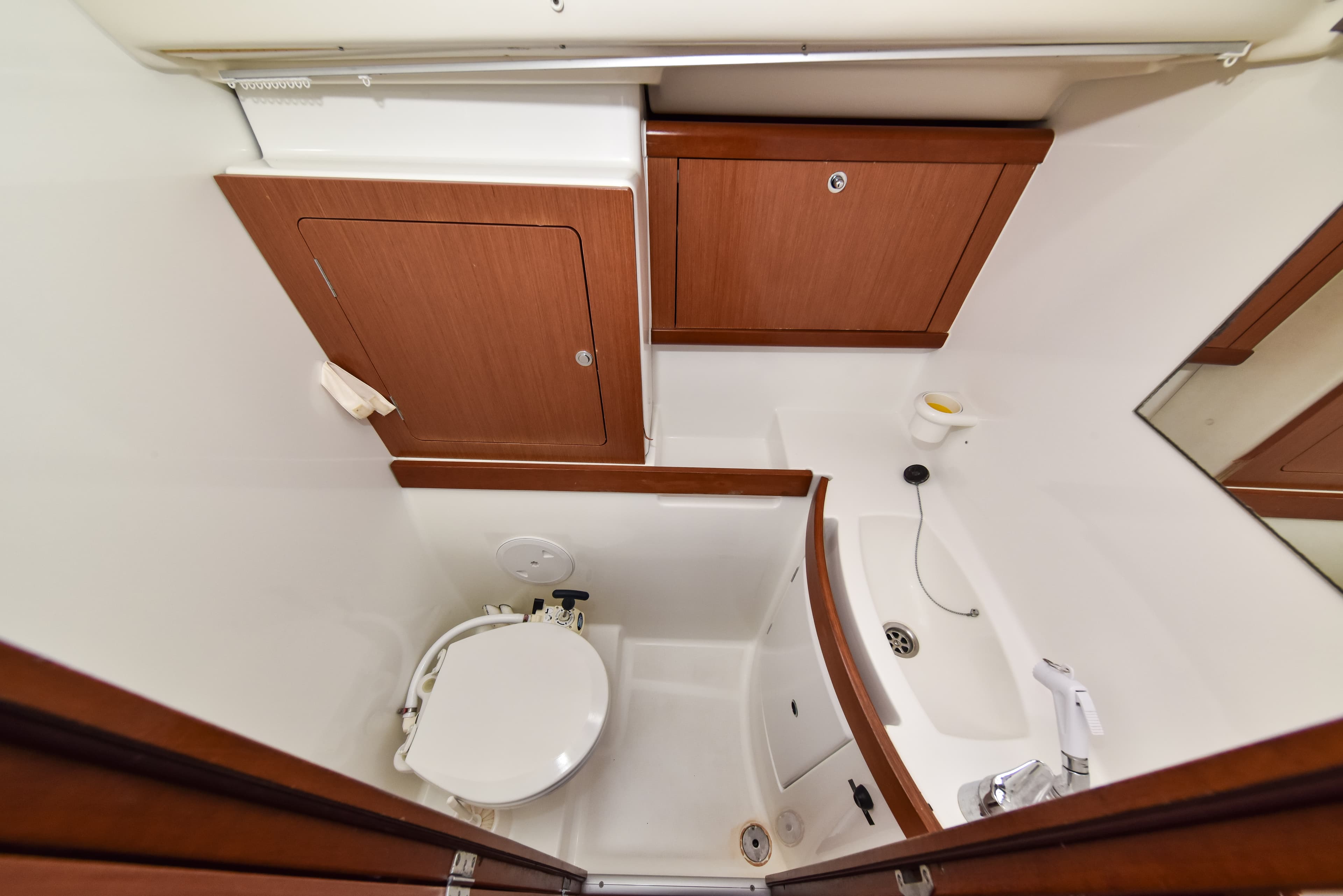 Oceanis 43 - photo 9