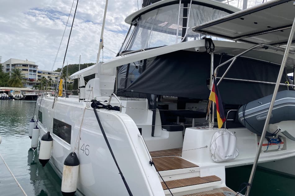 Lagoon 46  - photo 6