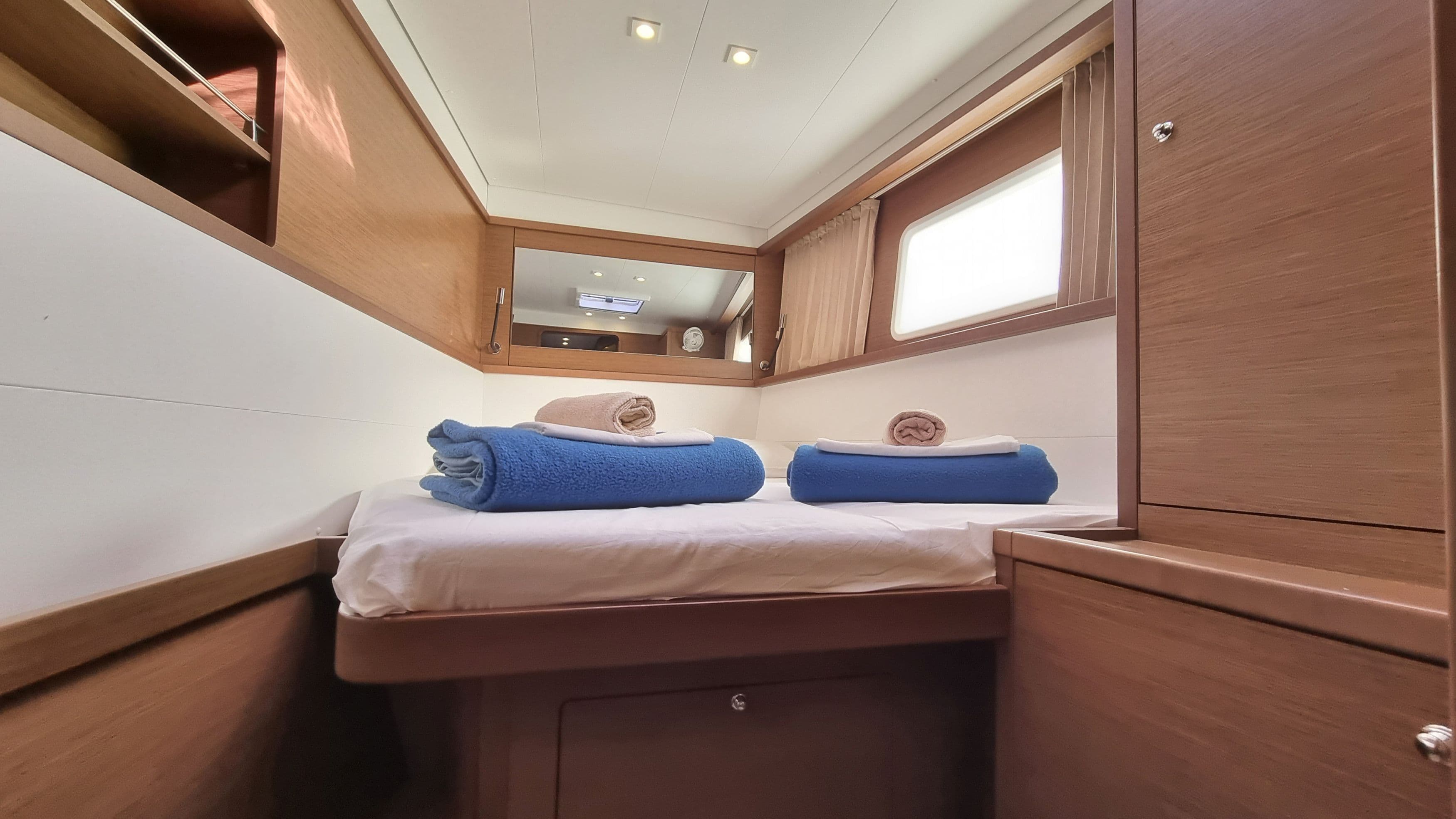 Lagoon 450 Fly - photo 30