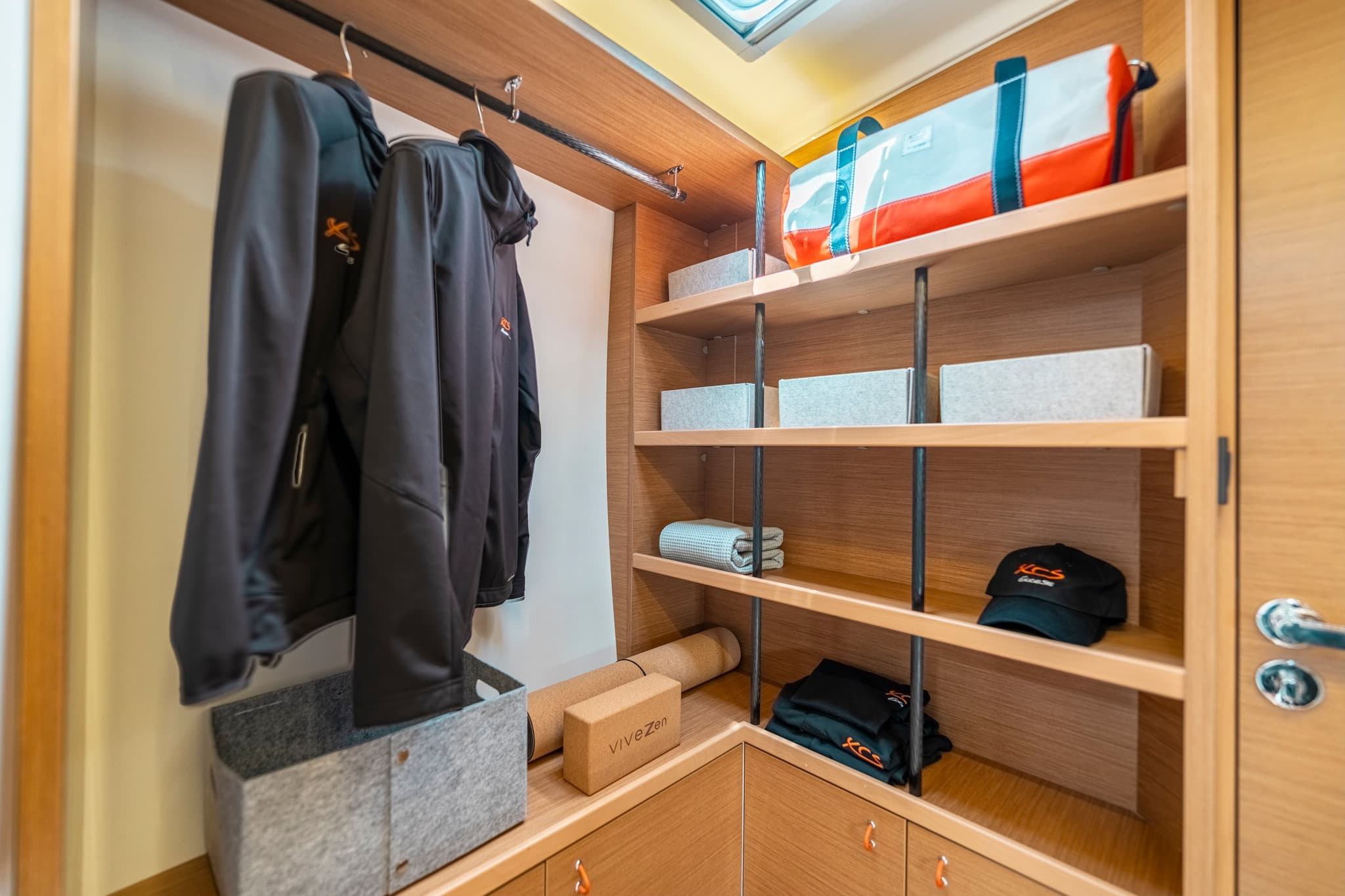 Excess 13 - photo 26