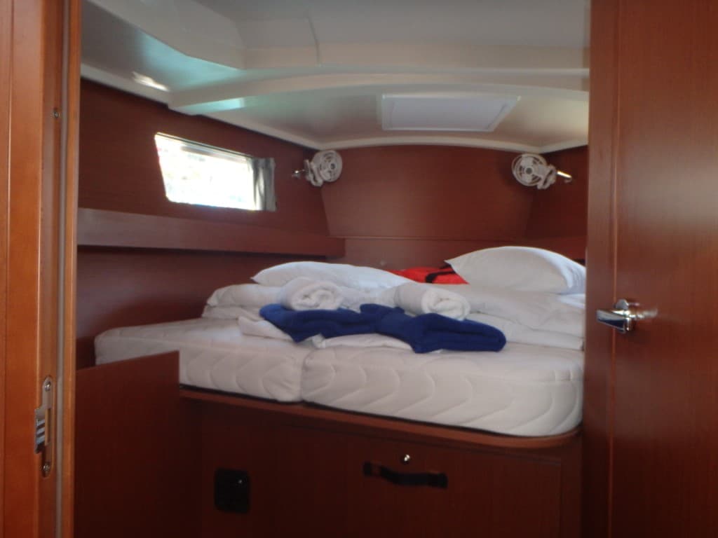 Oceanis 41.1 - photo 16