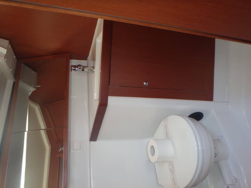 Oceanis 41.1 - photo 9