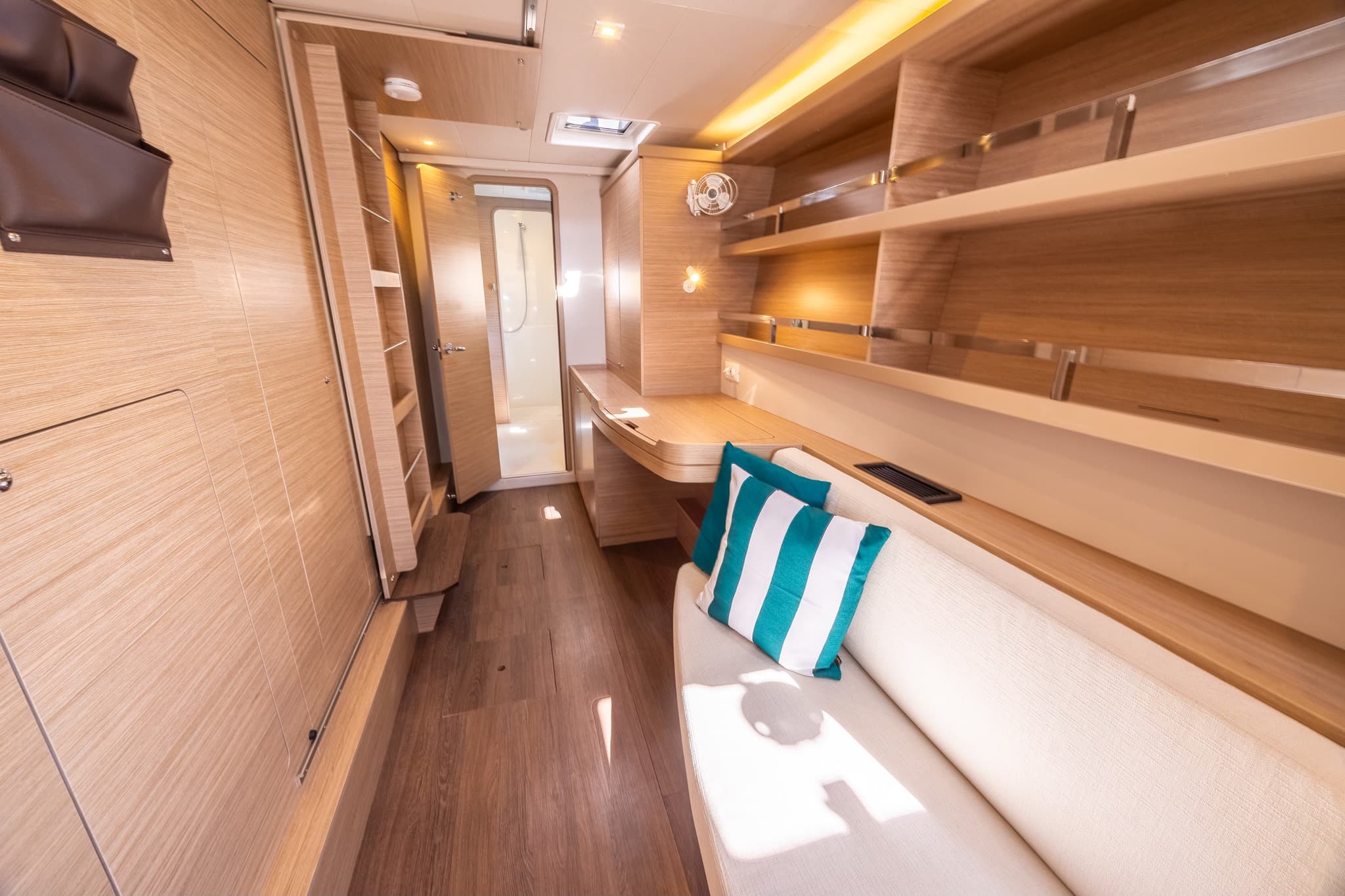 Lagoon 42 - photo 26