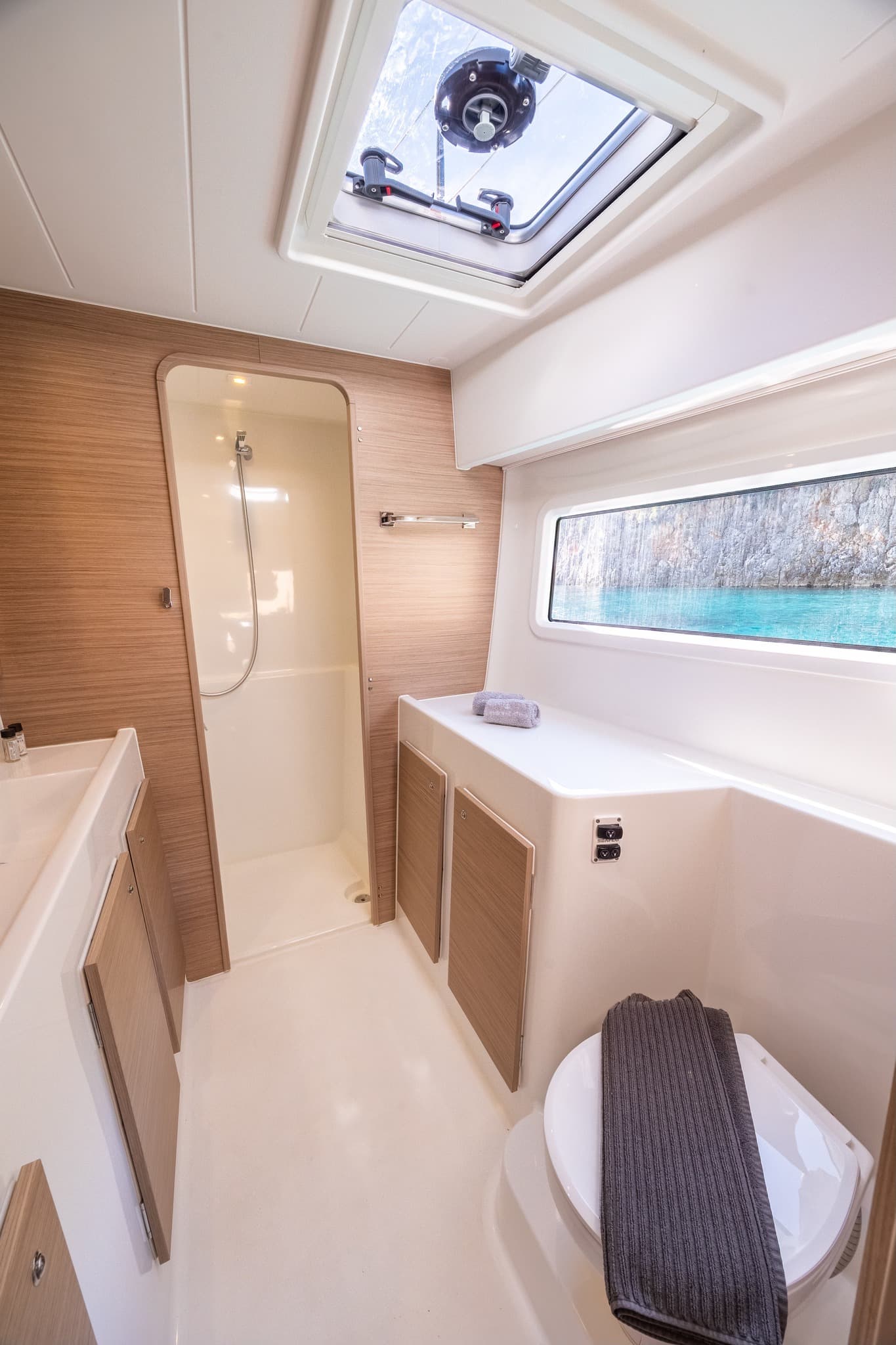 Lagoon 42 - photo 36