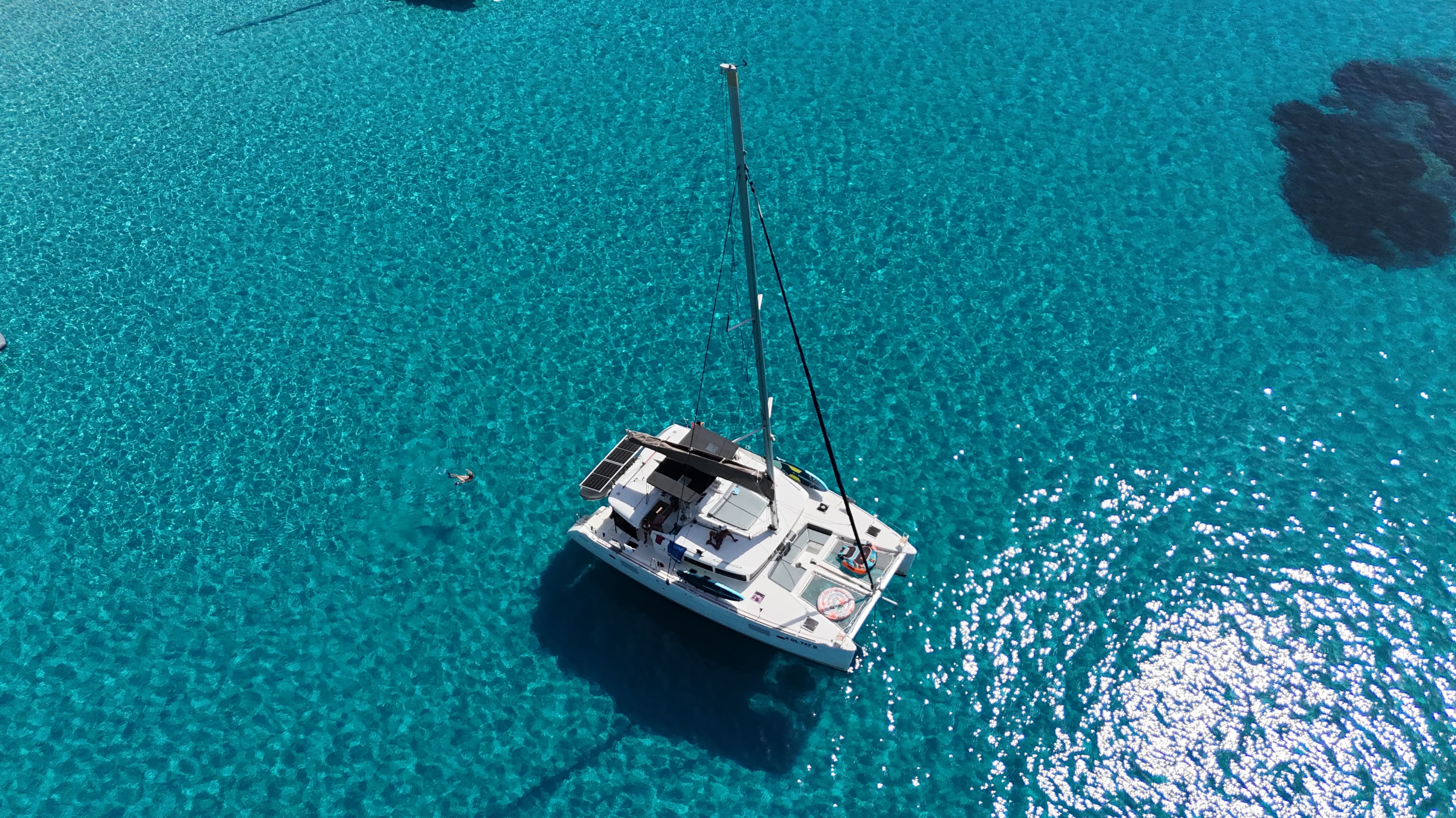 Lagoon 450 Fly - photo 14