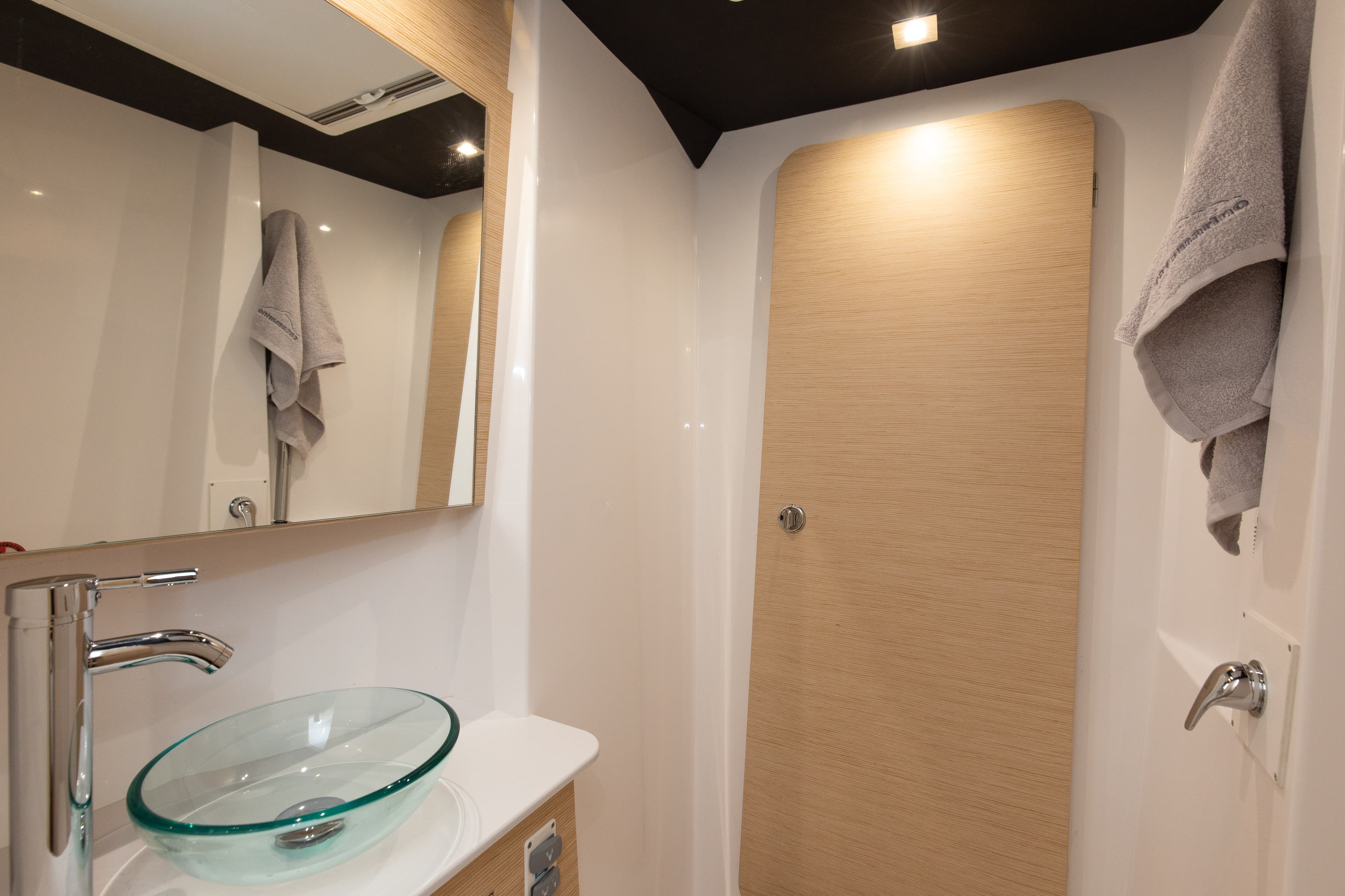 Dufour Catamaran 48 - photo 10