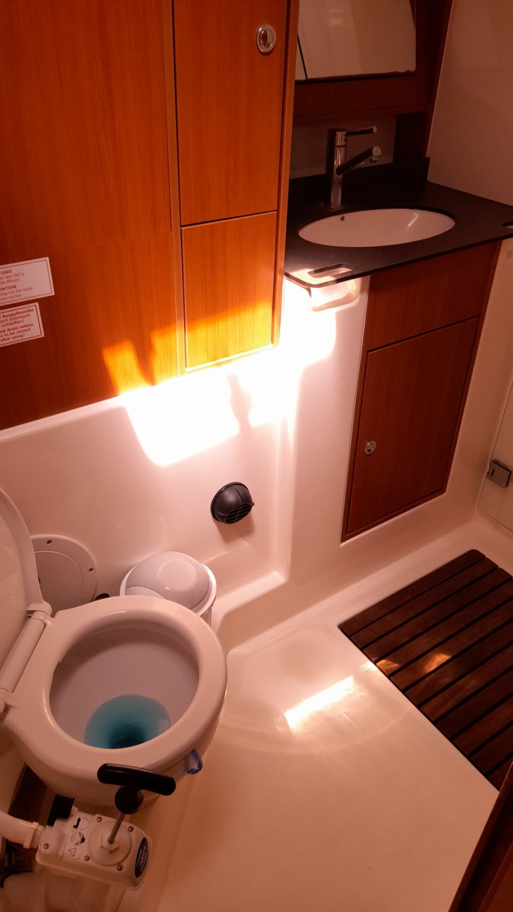 Bavaria 50 Cruiser - photo 12