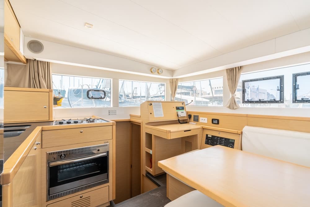 Lagoon 39 - photo 20