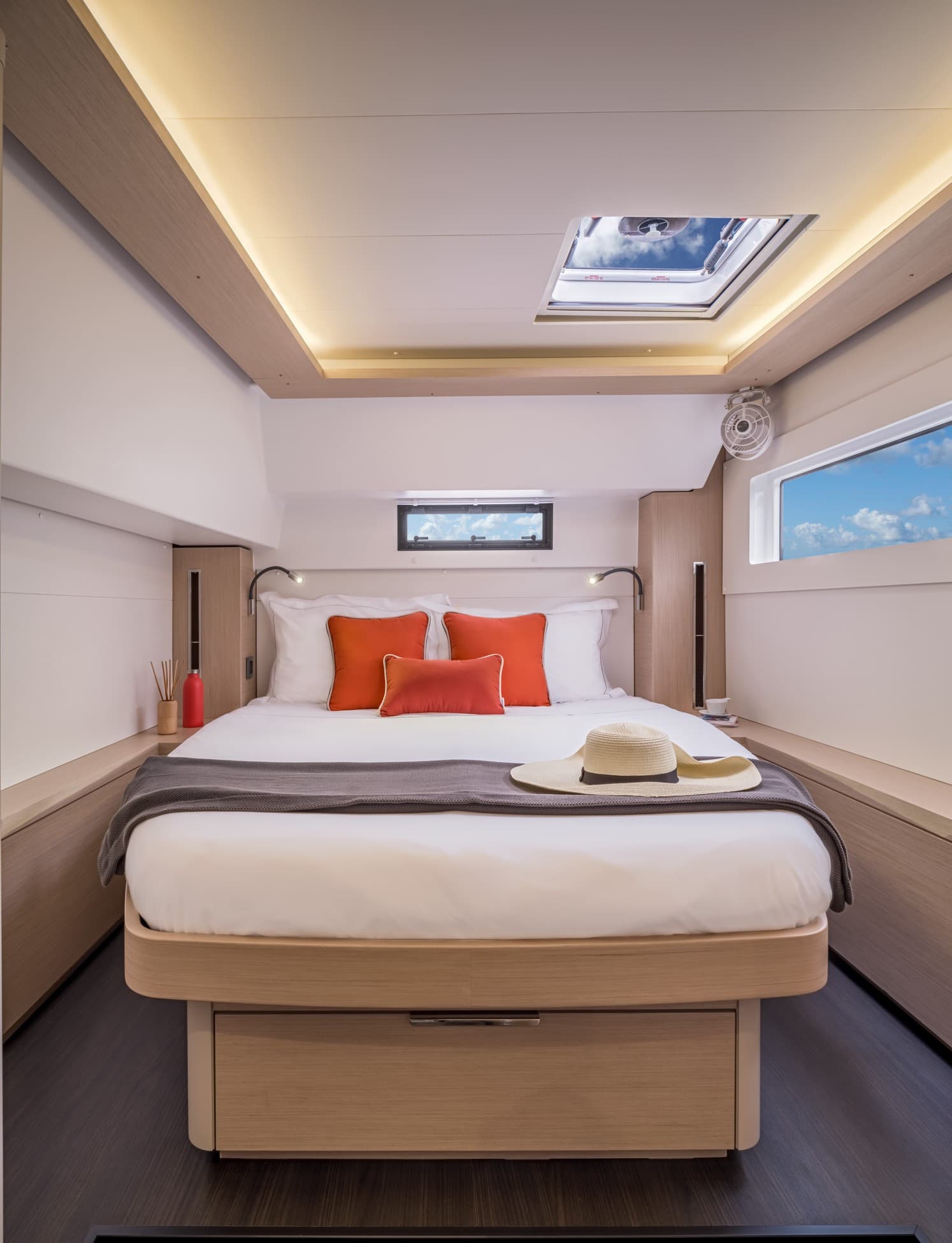 Lagoon 46  - photo 5