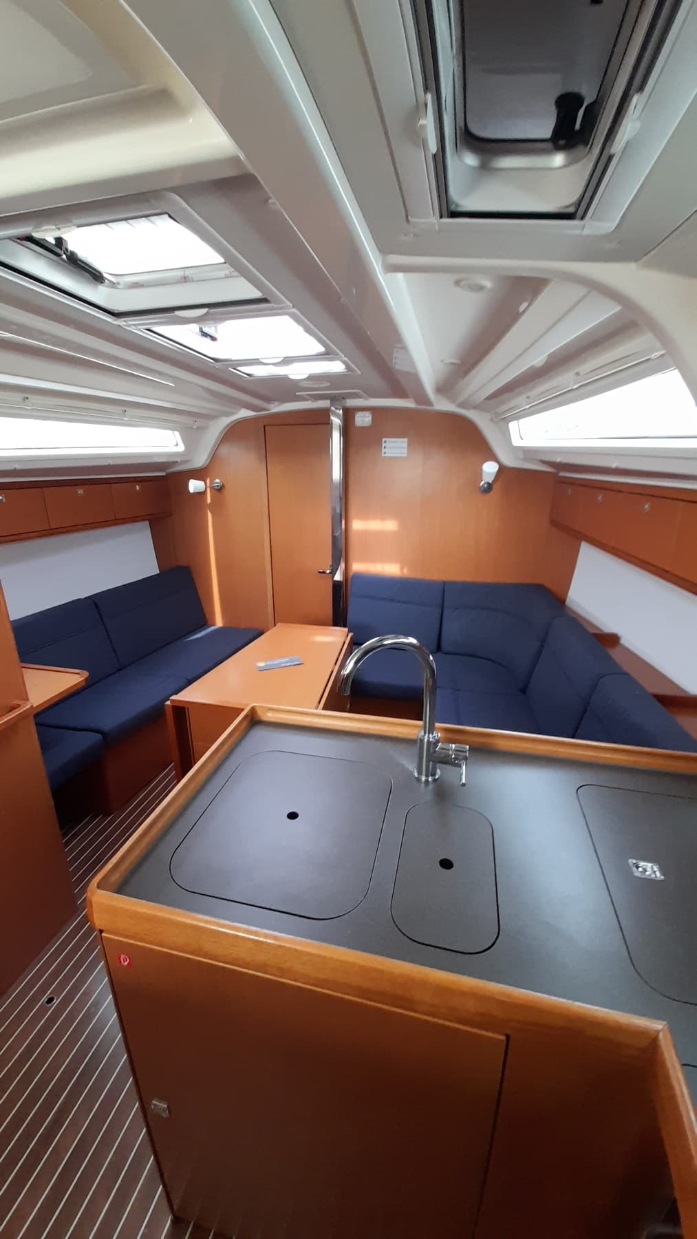 Bavaria 37 Cruiser - photo 14