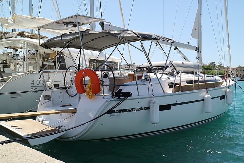 Bavaria 37 Cruiser - photo 16
