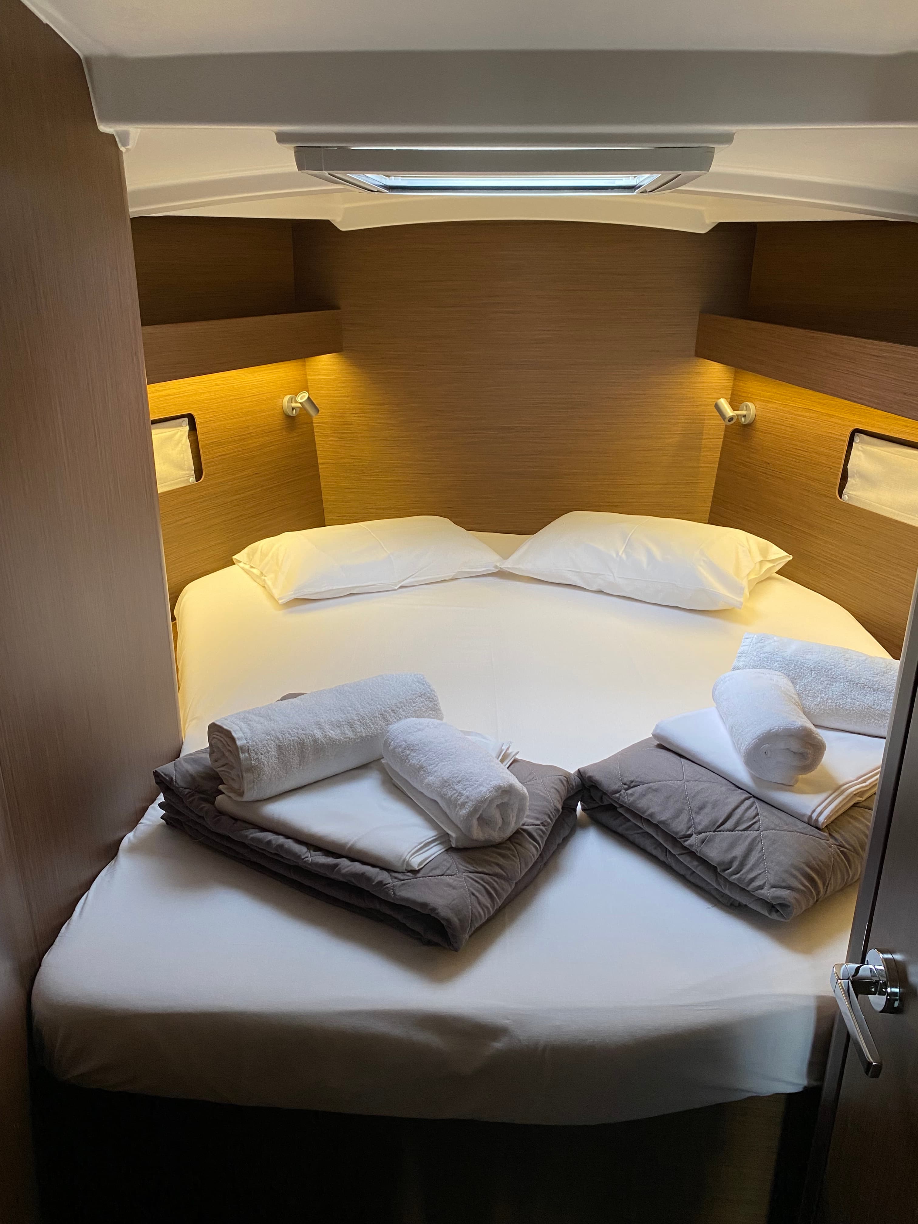 Oceanis 40.1 - photo 10